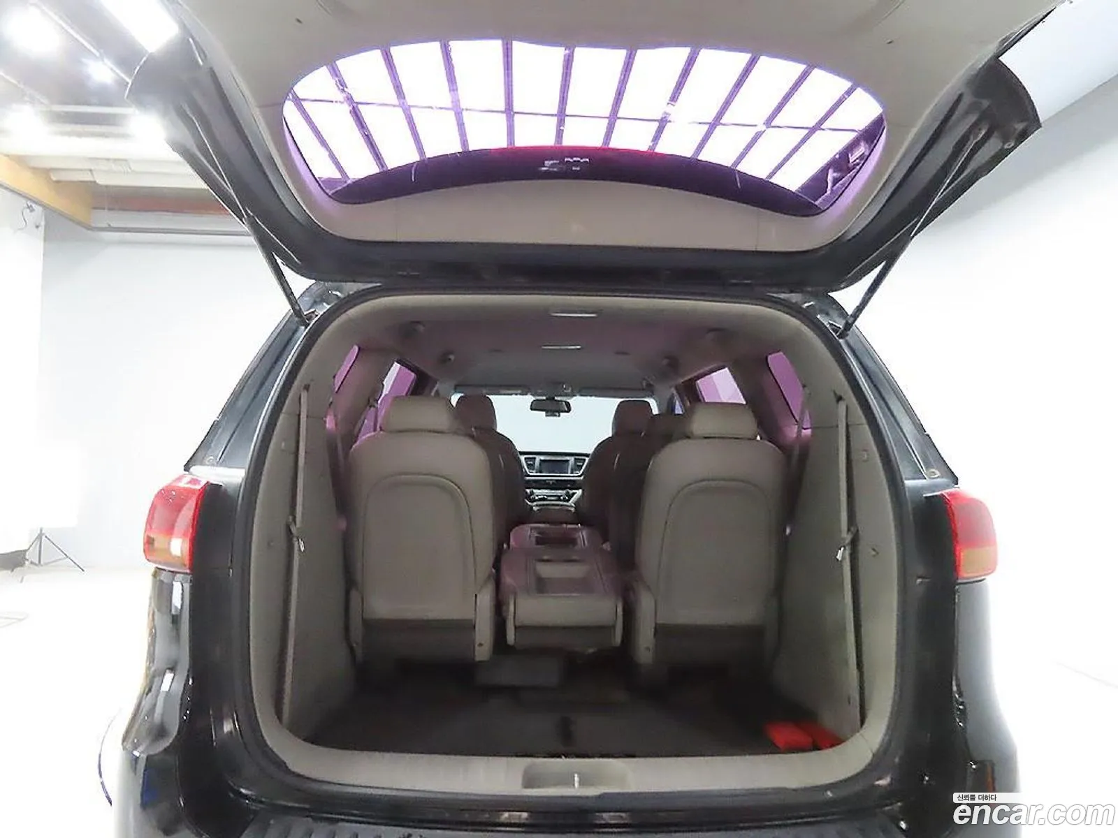 Kia Carnival 2014 — 5