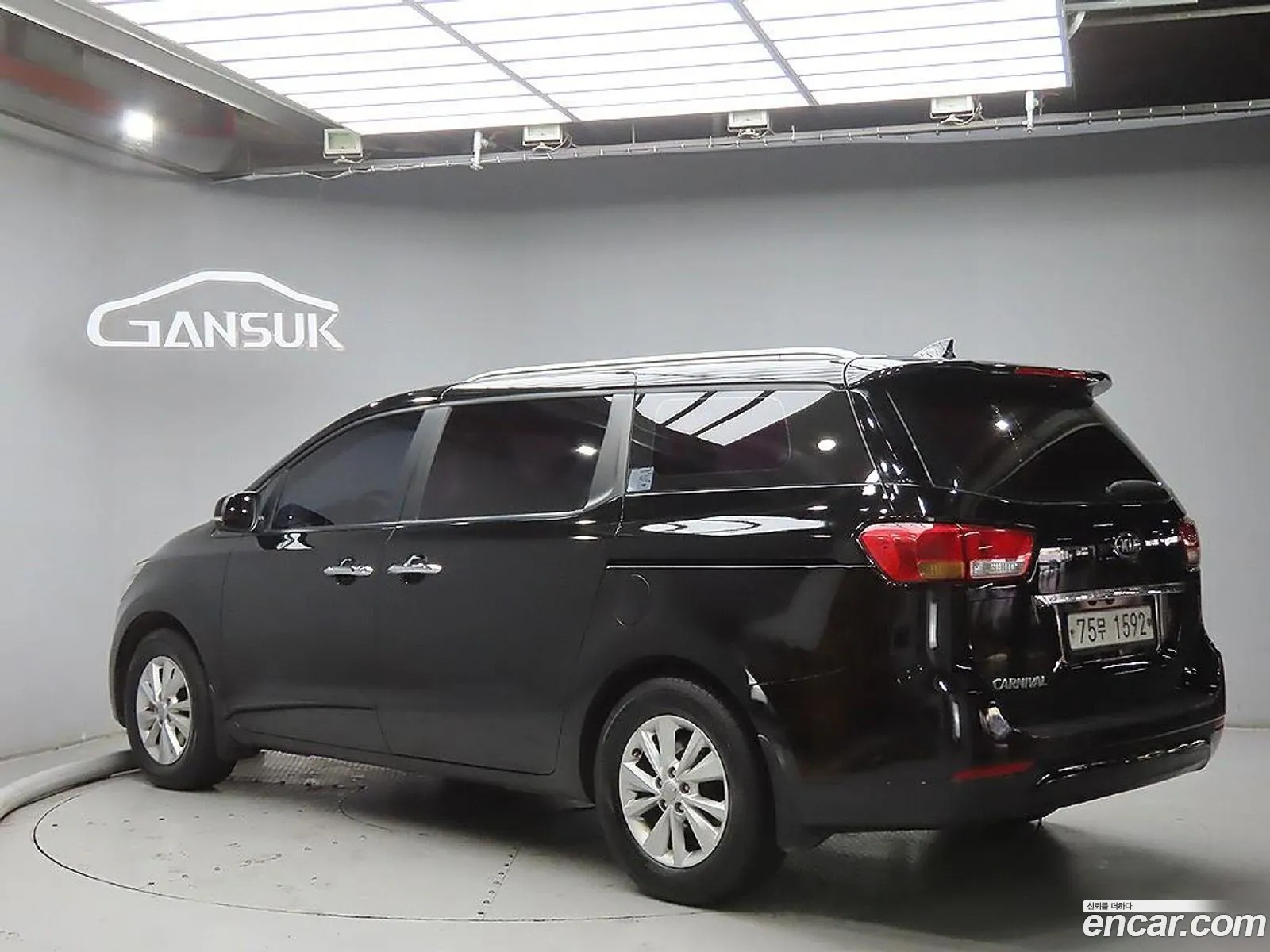 Kia Carnival 2014 — 4