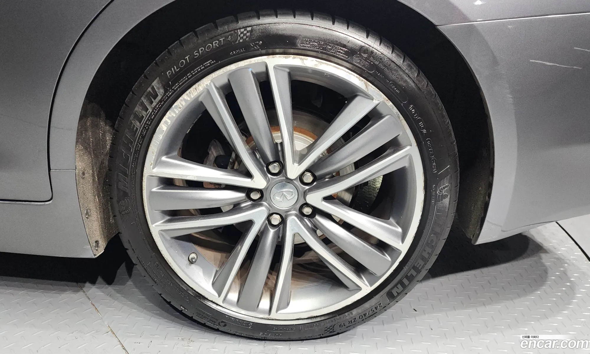 Infiniti Q50 2015 JNKDV71E3FM530680 — 16