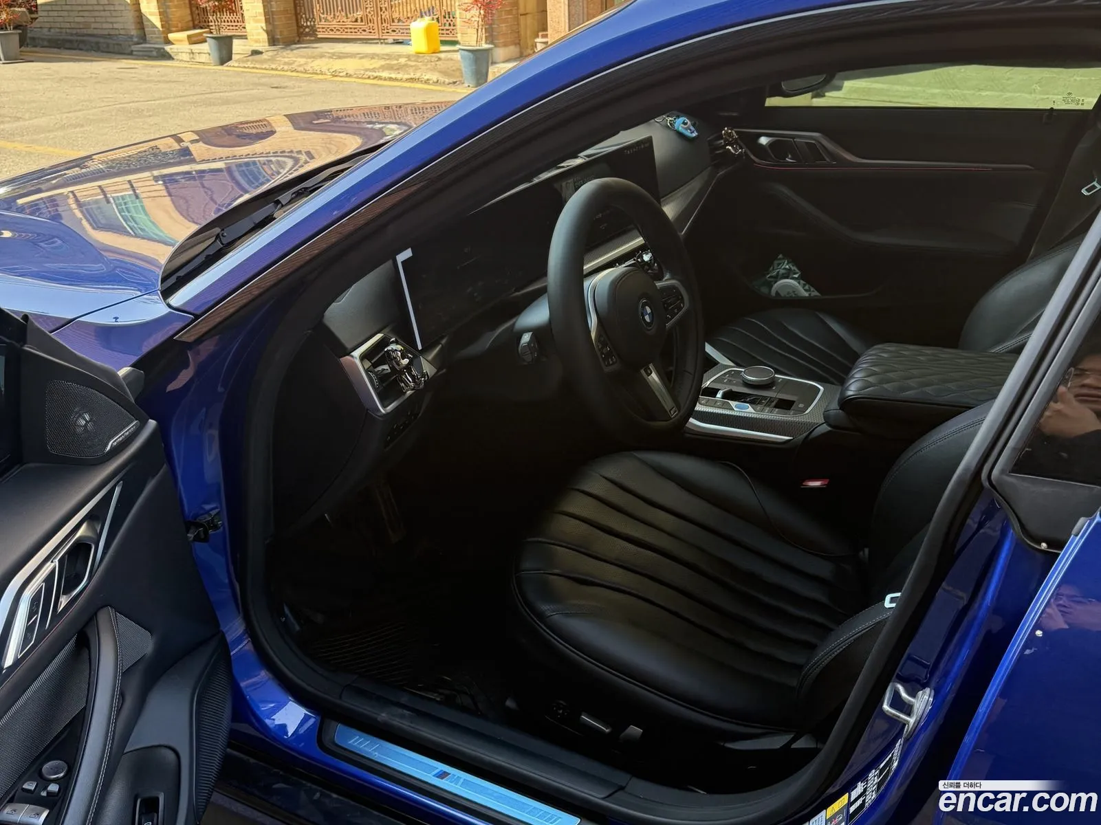 BMW i4 2023 — 18