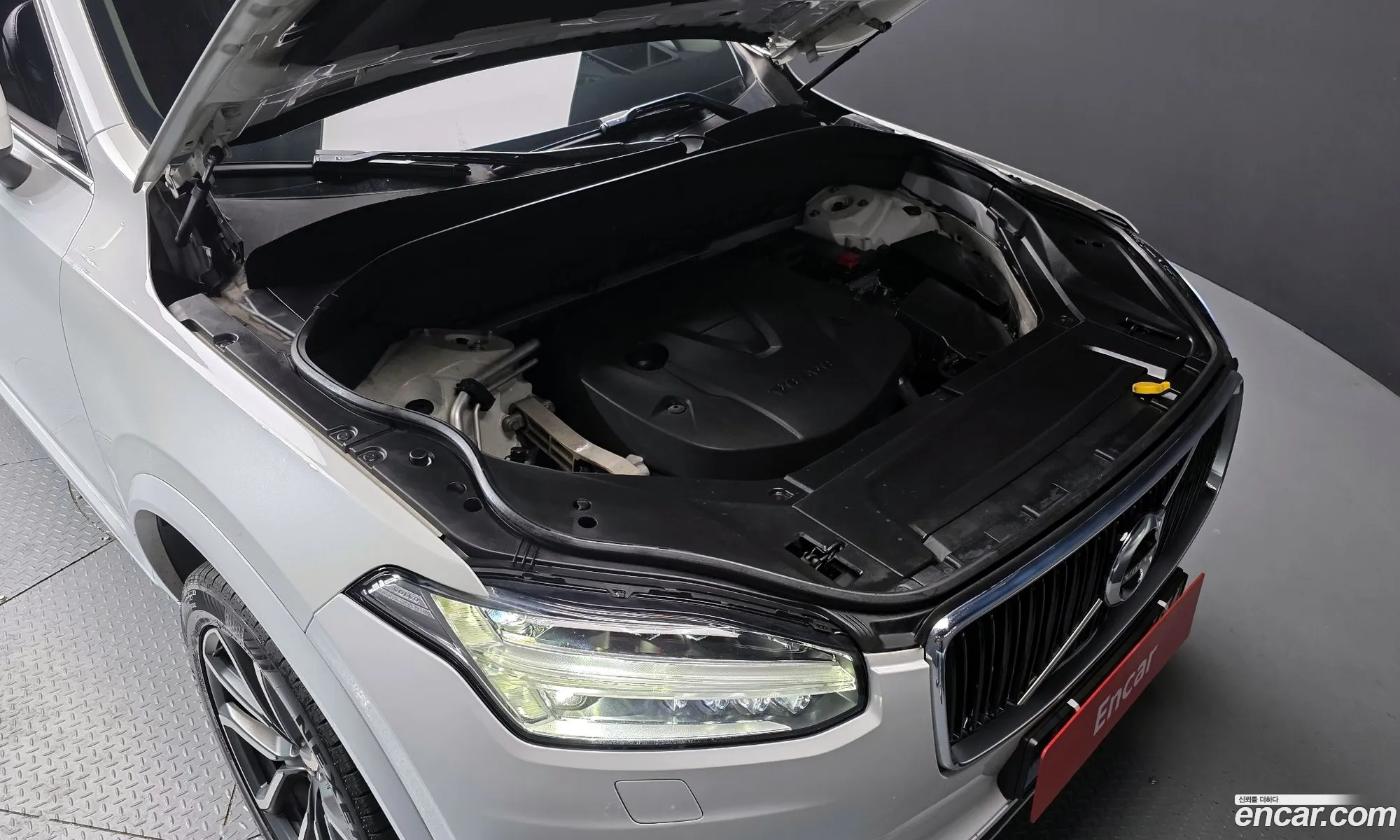 Volvo XC90 2016 — 12