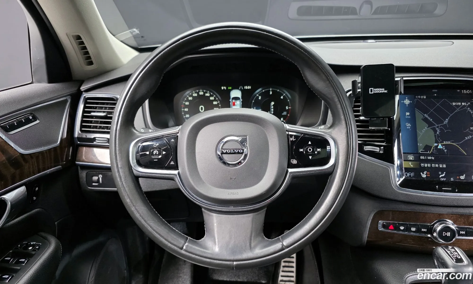 Volvo XC90 2016 — 16