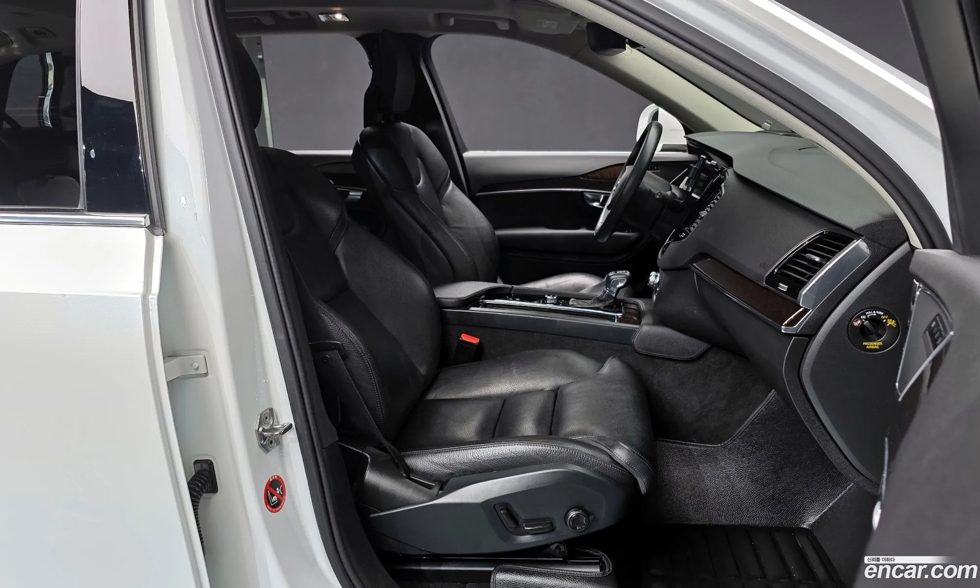 Volvo XC90 2016 — 3