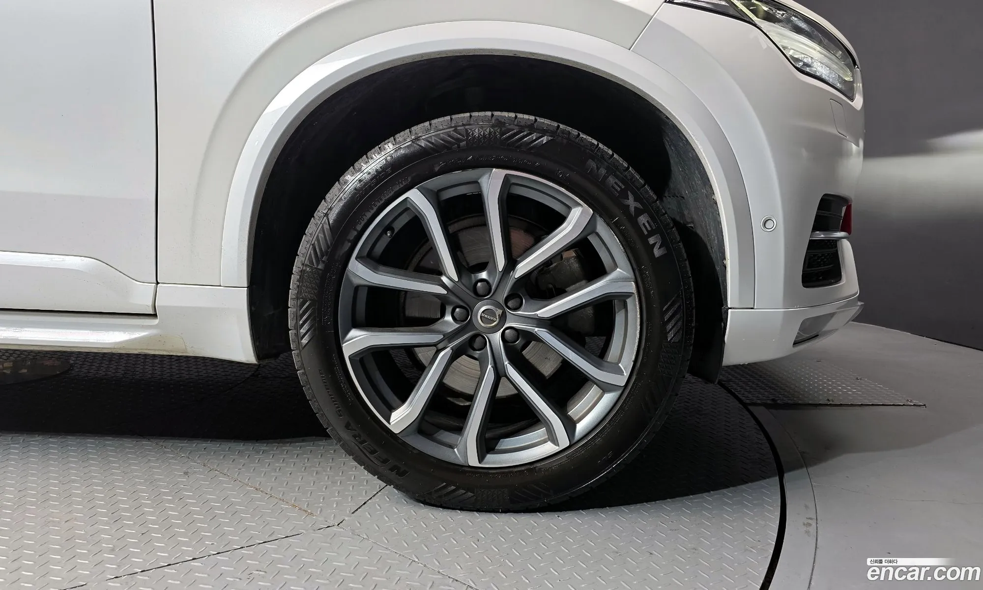 Volvo XC90 2016 — 8