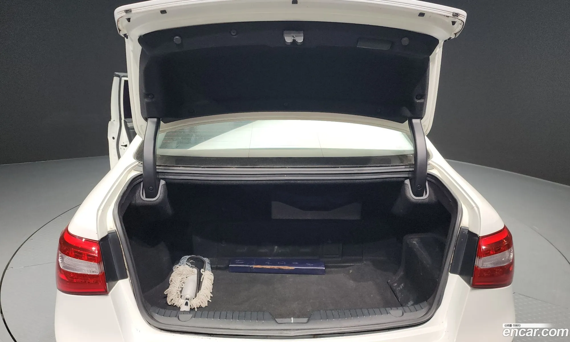 Kia K7 Hybrid 2014 — 11