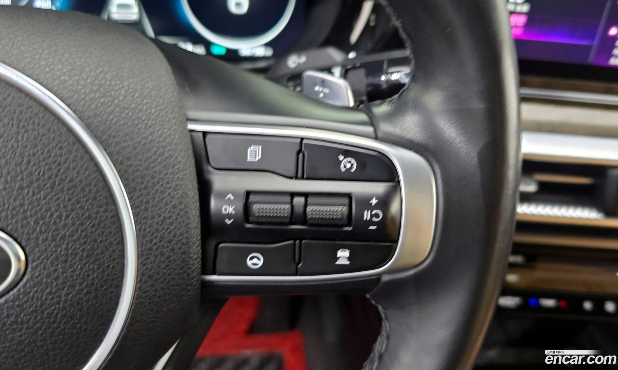 Kia K5 Hybrid 2021 — 11