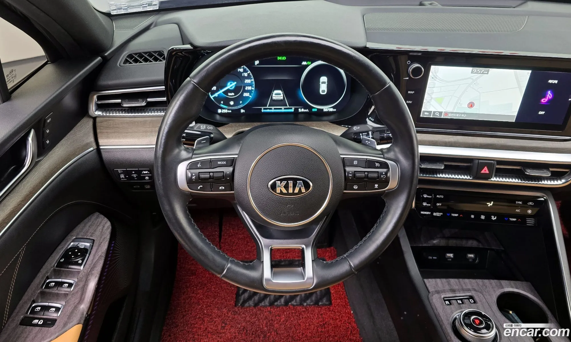 Kia K5 Hybrid 2021 — 18