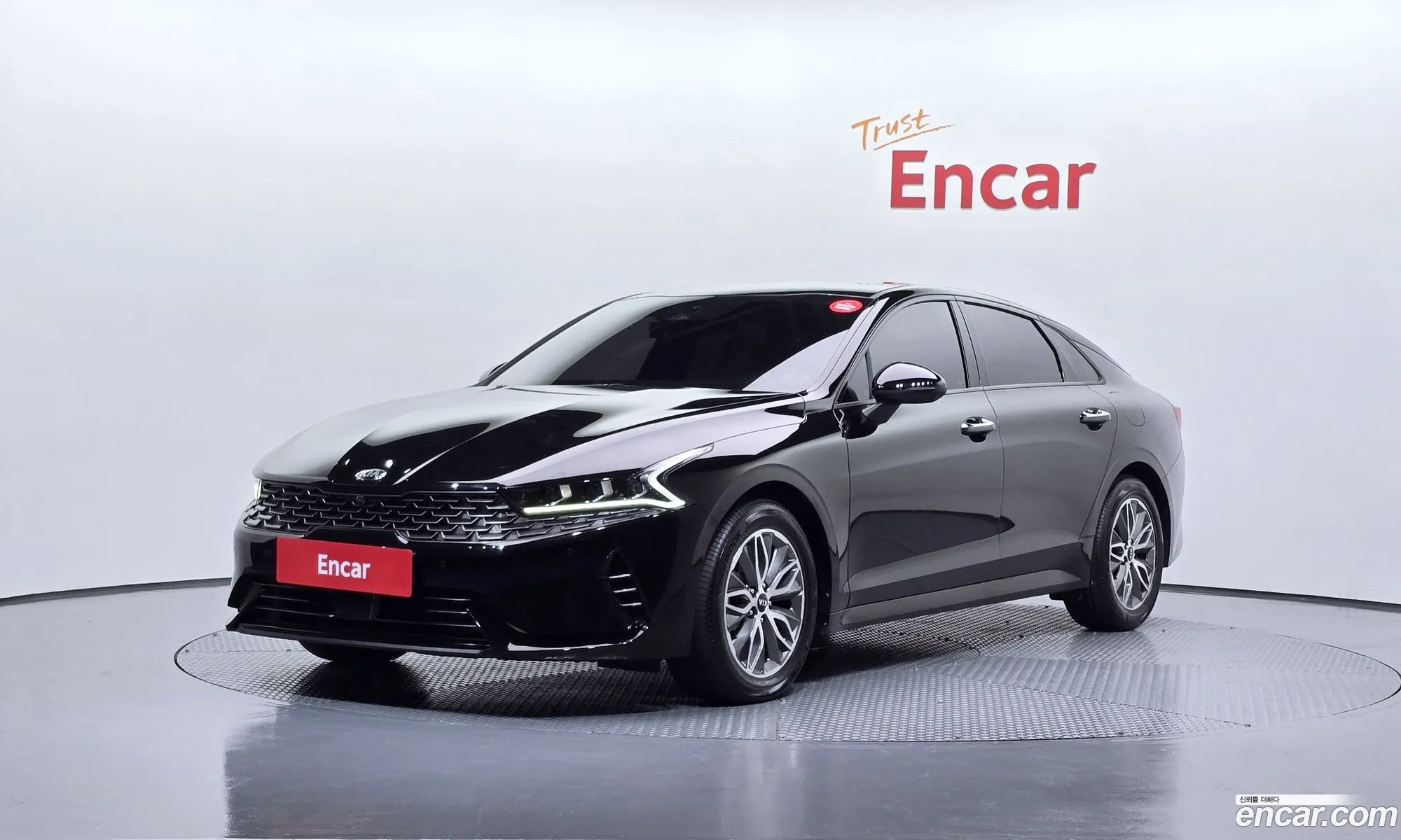 Kia K5 Hybrid 2021 — 8