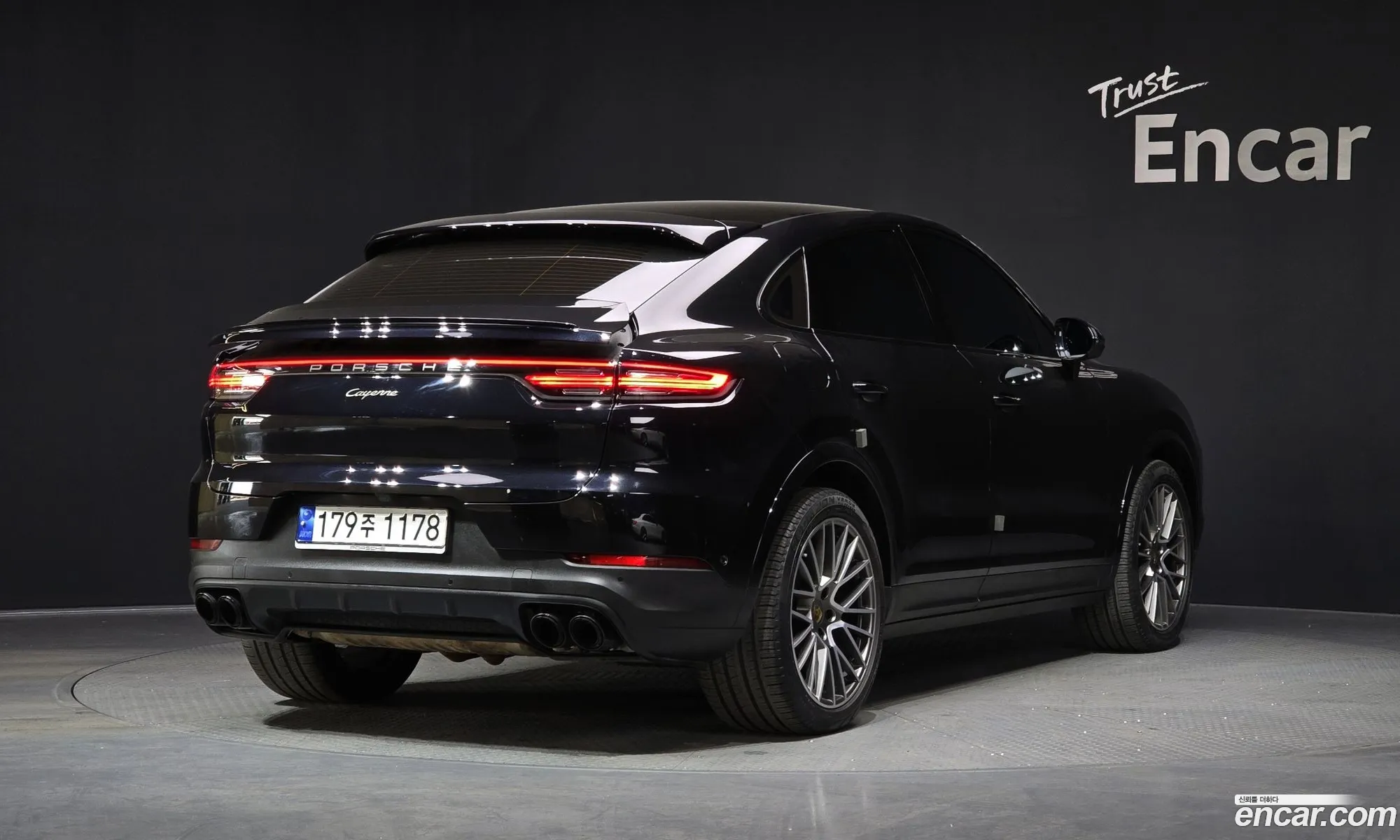 Porsche Cayenne 2022 — 2