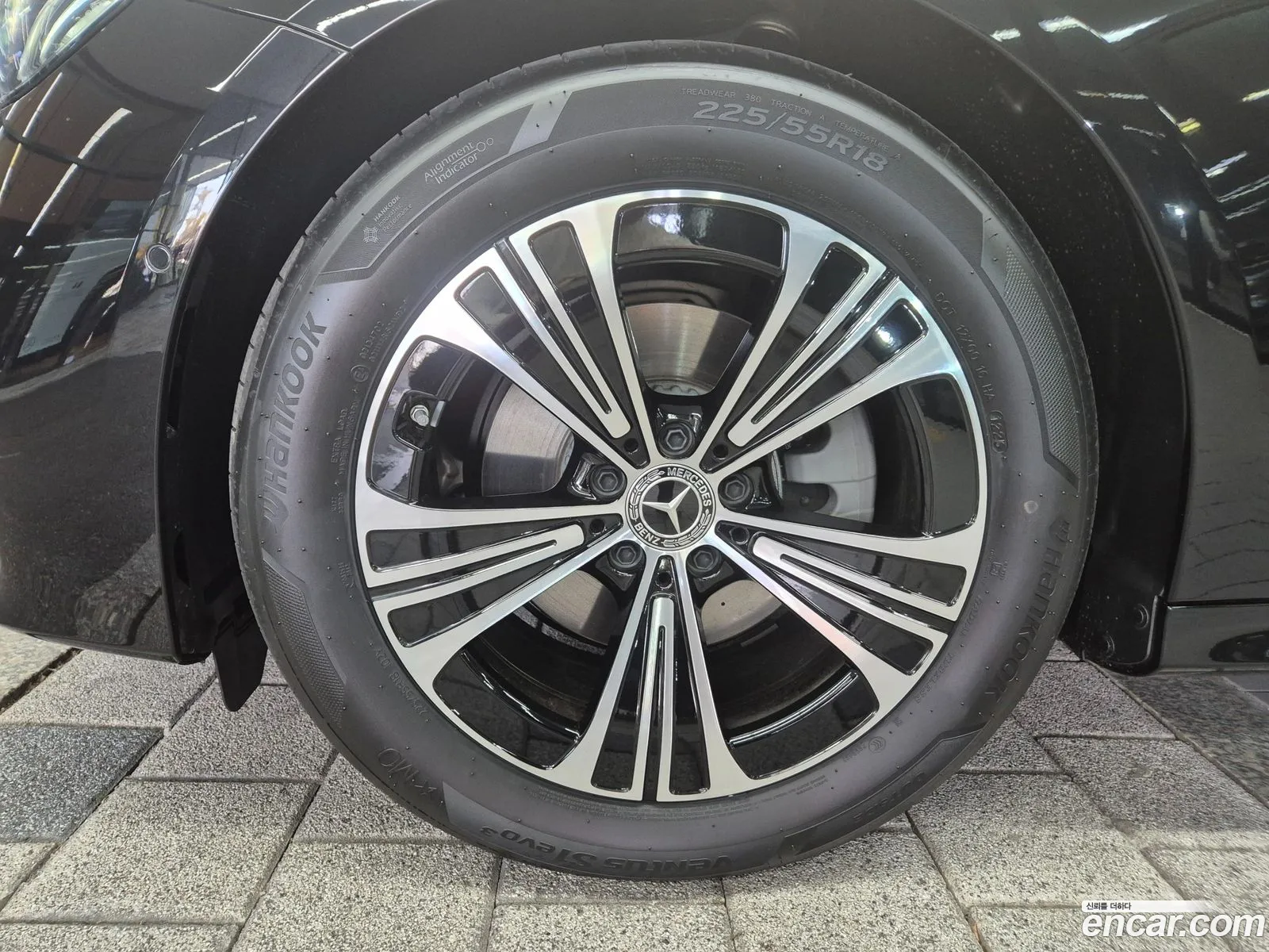 Mercedes-Benz E-Class W214 2025 — 15