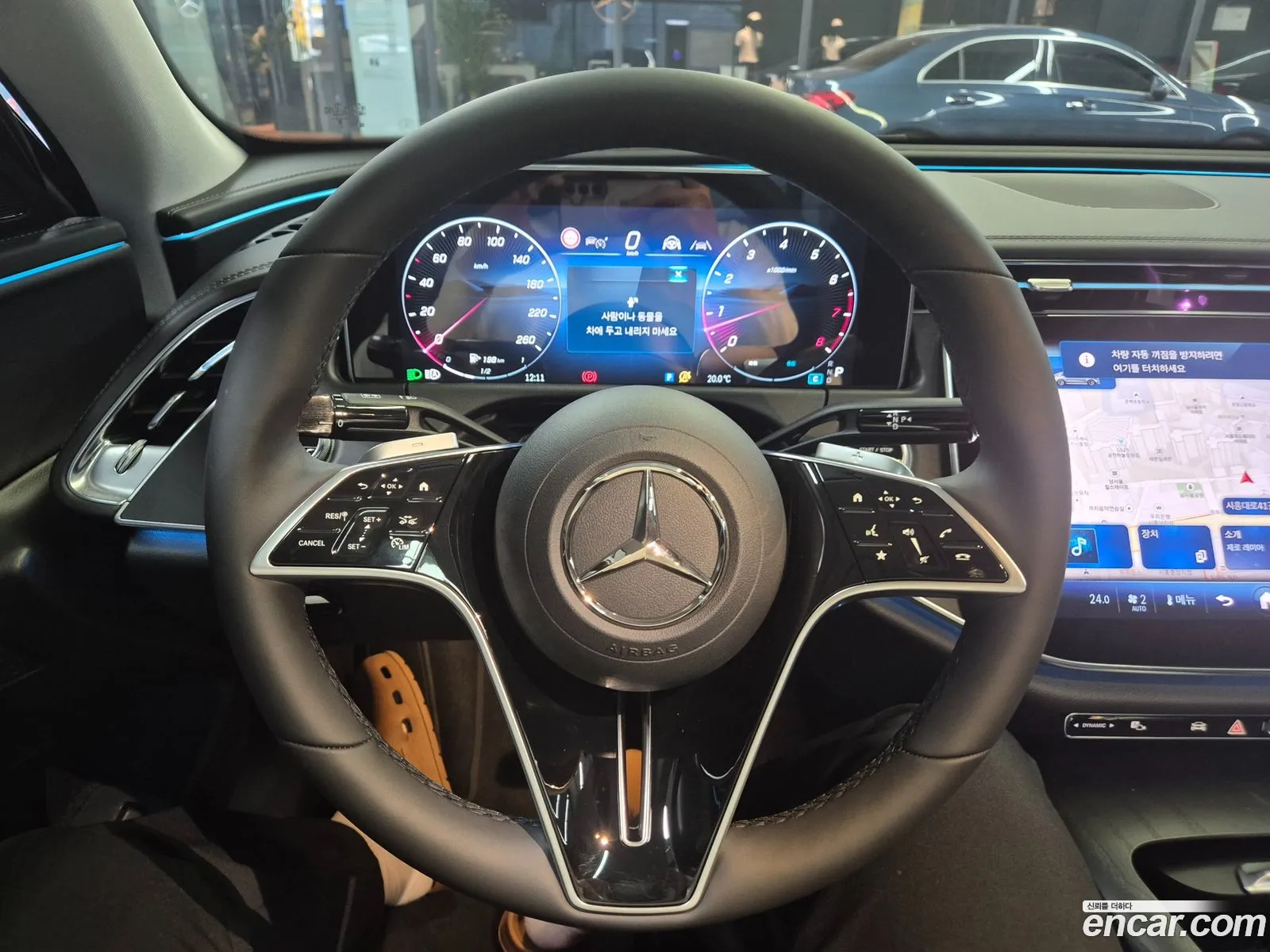 Mercedes-Benz E-Class W214 2025 — 11