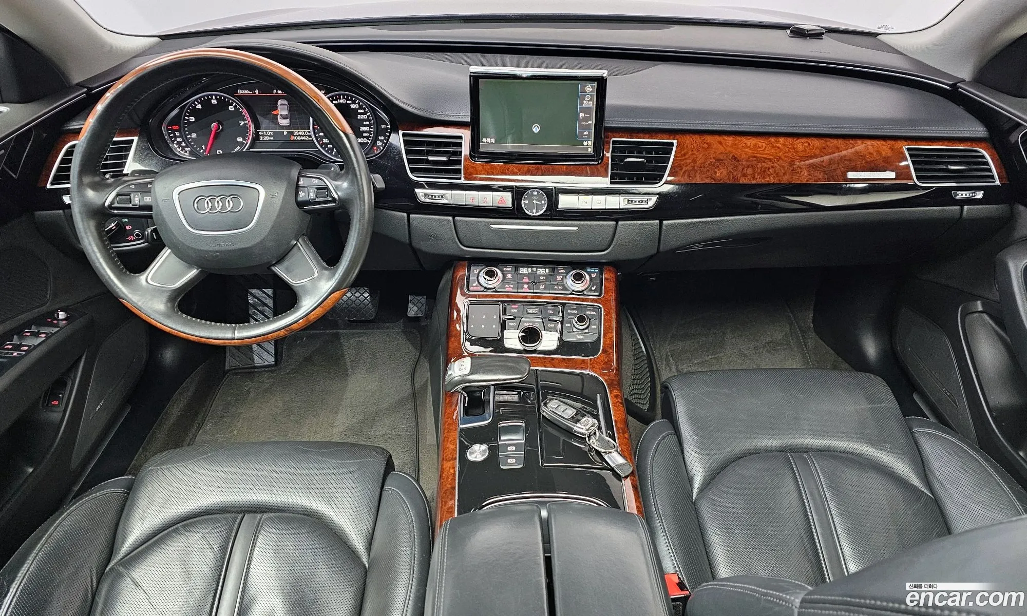 Audi A8 2011 — 14