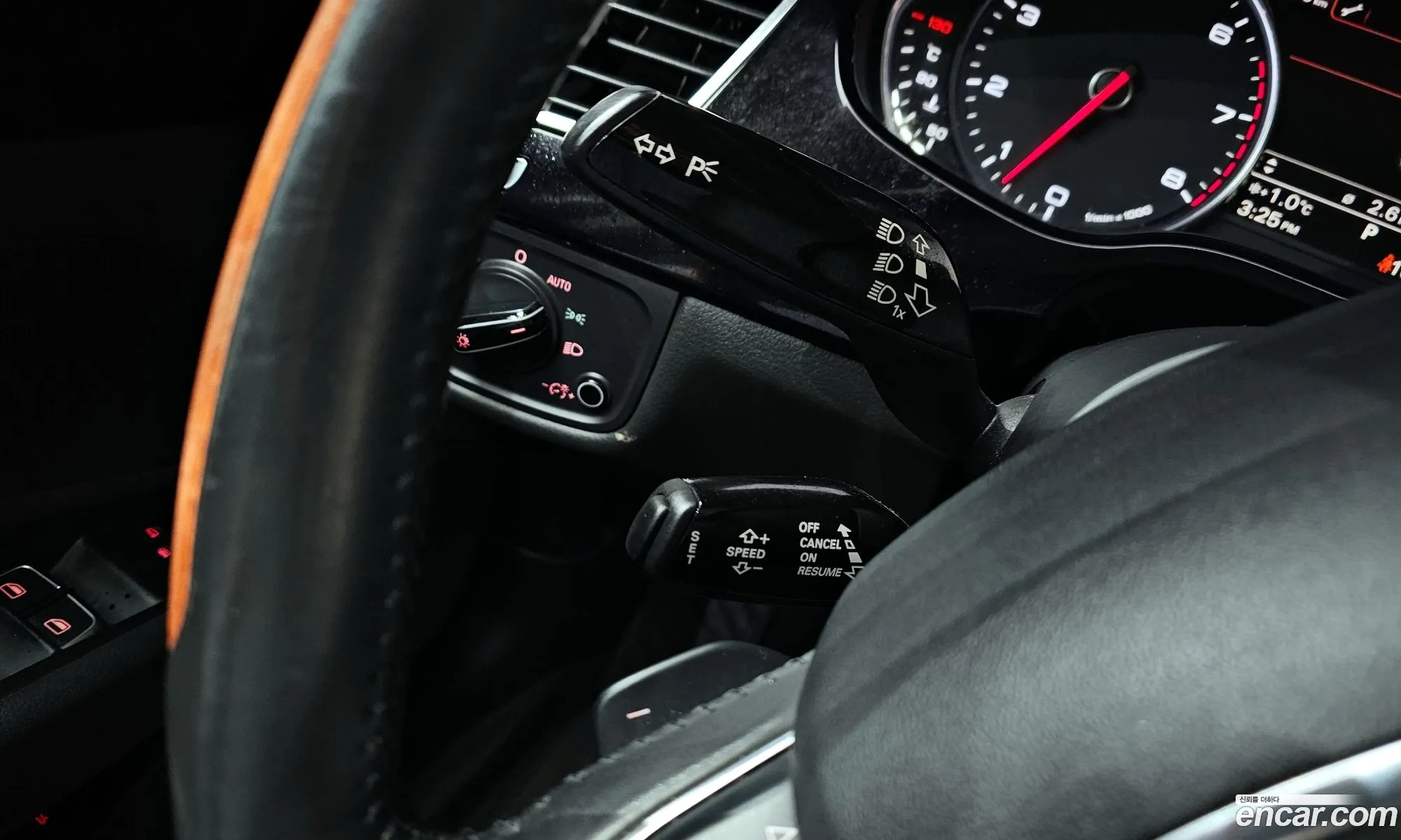 Audi A8 2011 — 12
