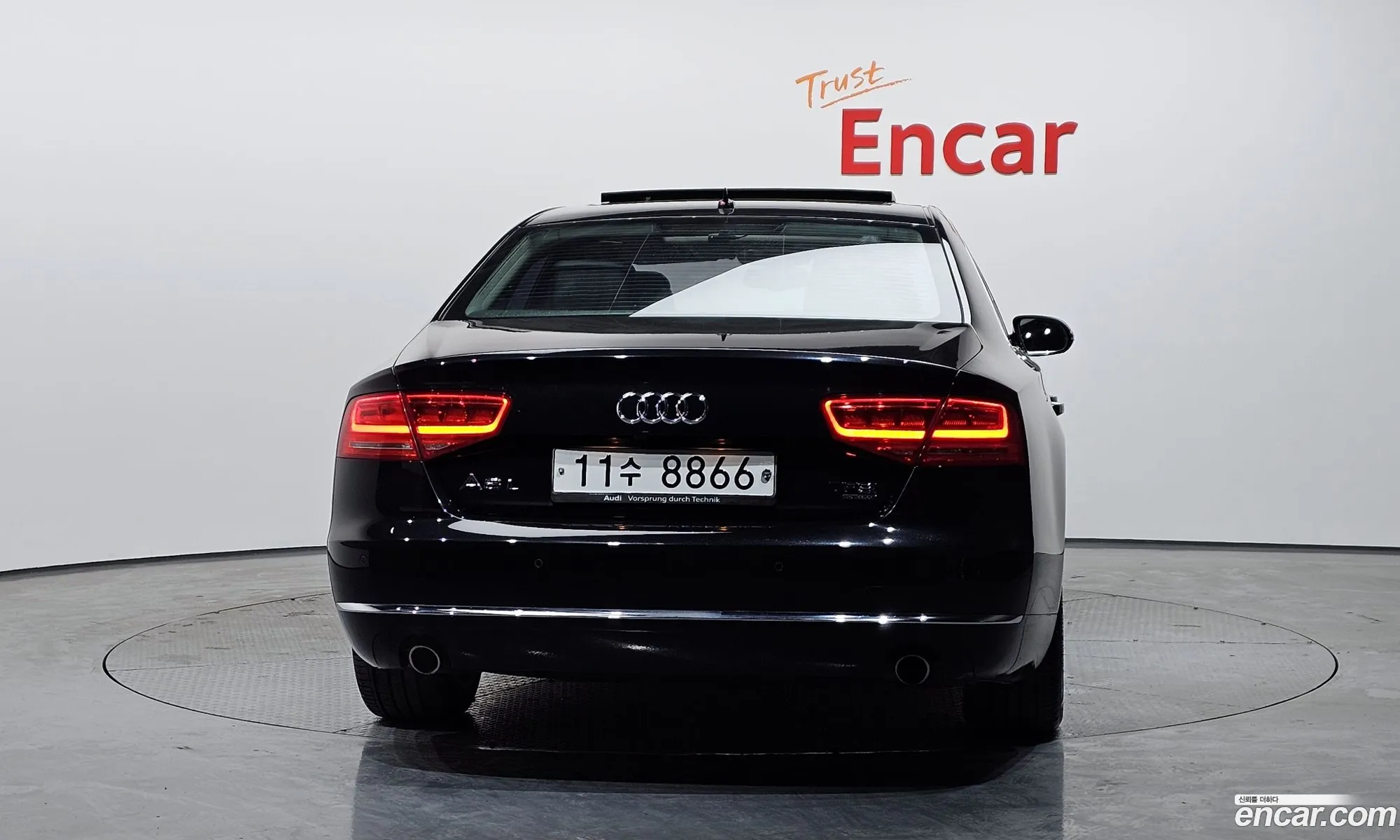 Audi A8 2011 — 10