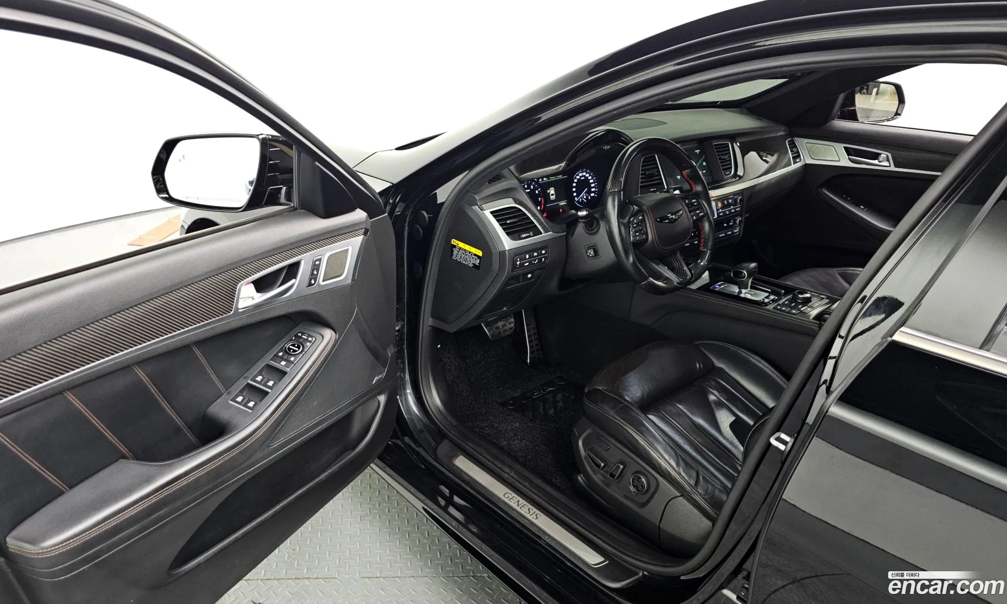 Genesis G80 2017 — 18