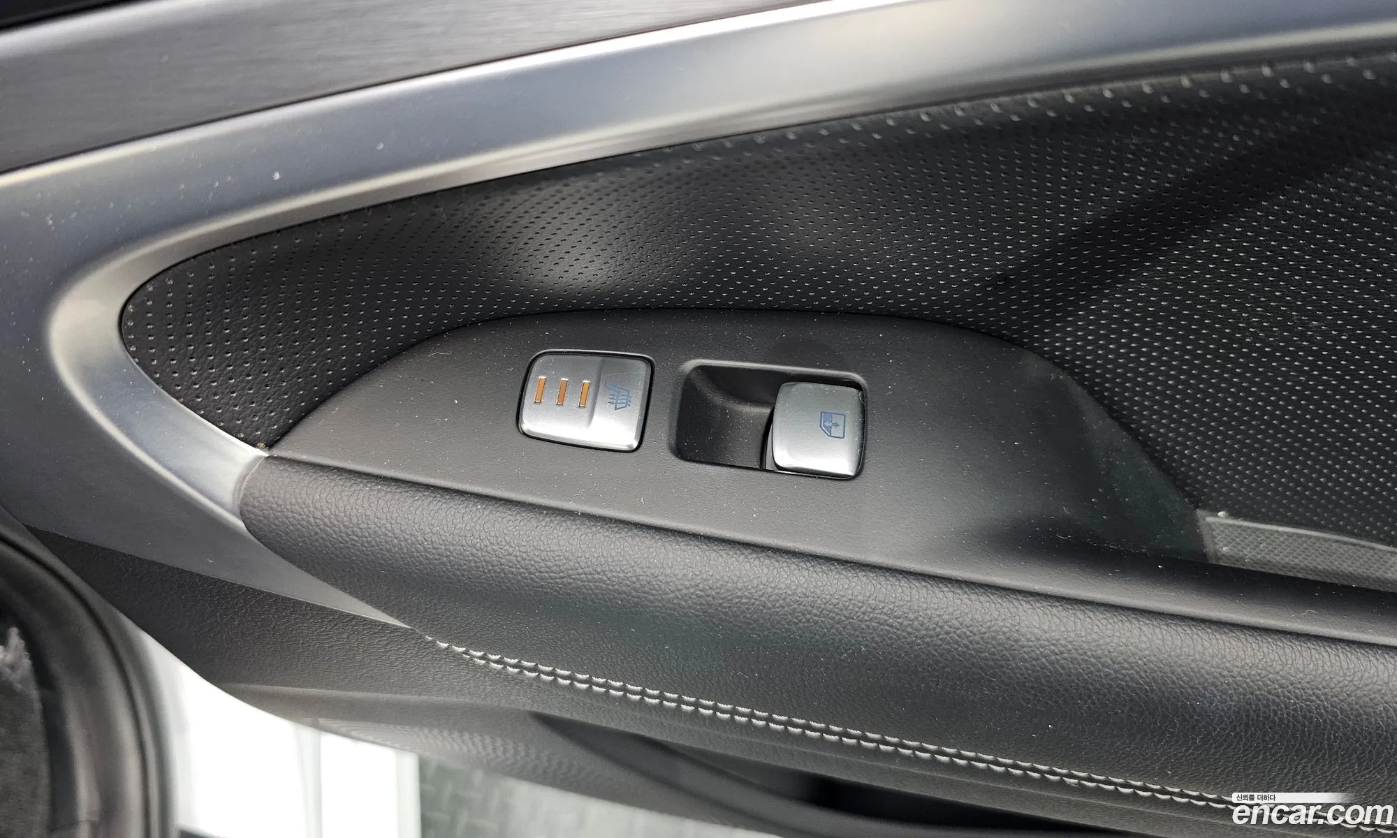 Genesis G70 2020 — 14
