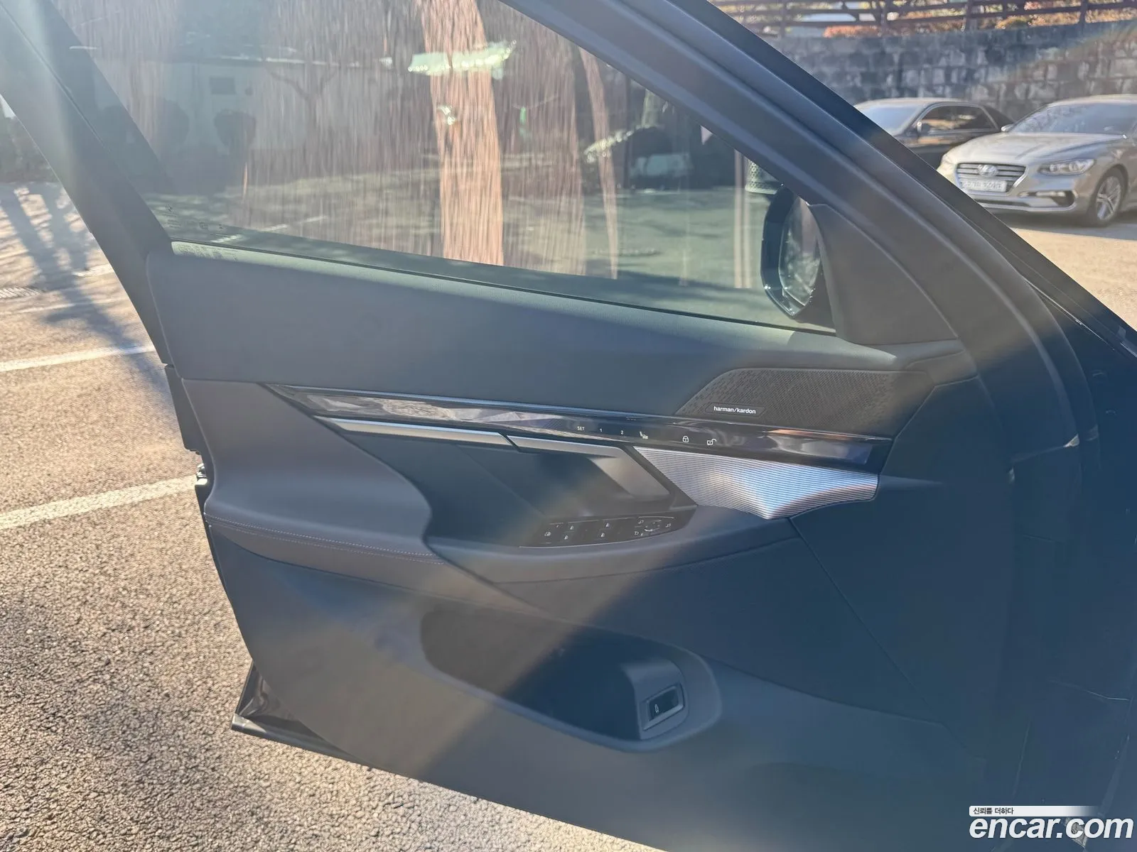 BMW 5 Series 2025 — 8