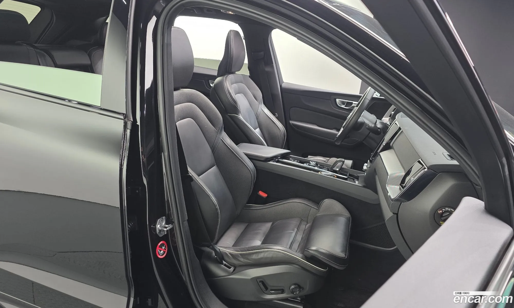Volvo XC60 2021 — 11