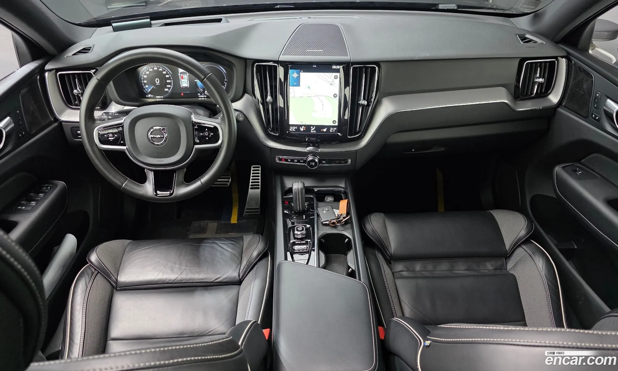 Volvo XC60 2021 — 3