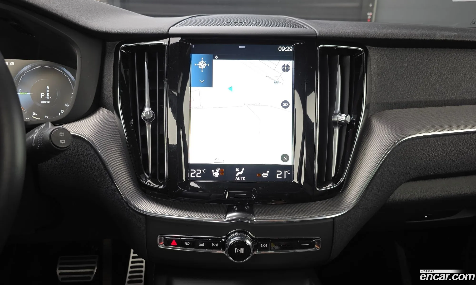 Volvo XC60 2021 — 5