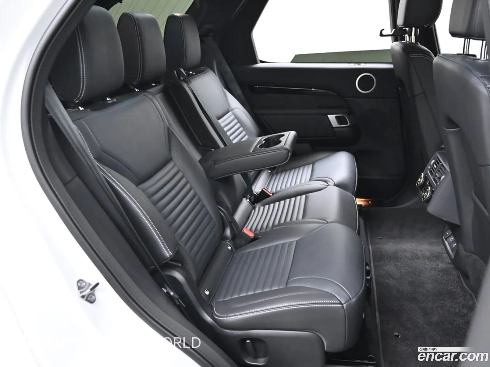 Land Rover Discovery 5 2024 — 7