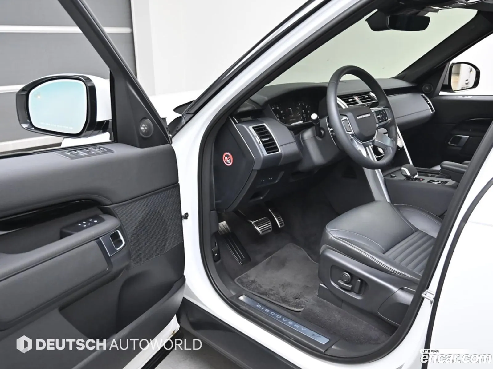 Land Rover Discovery 5 2024 — 13