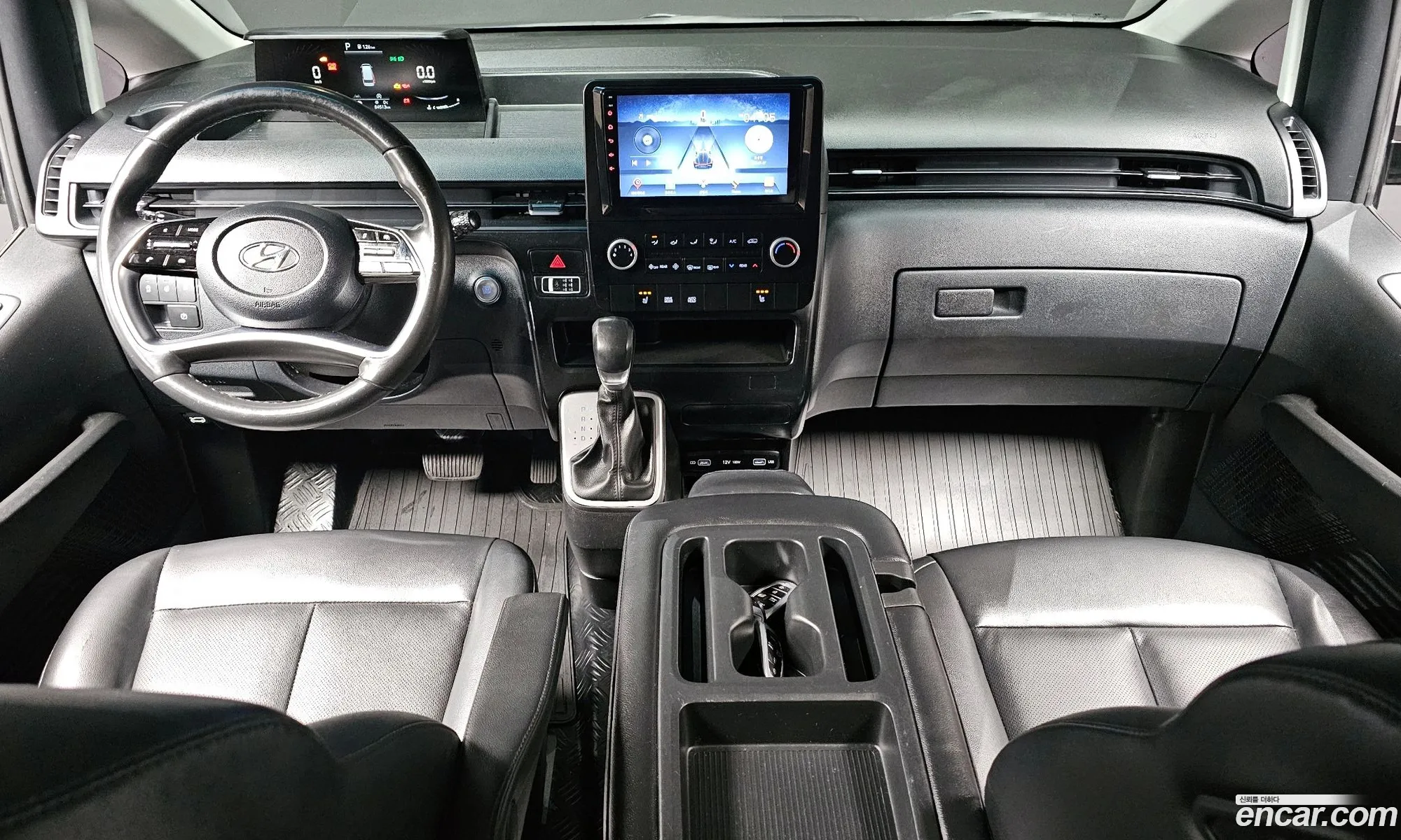 Hyundai Staria 2022 — 11
