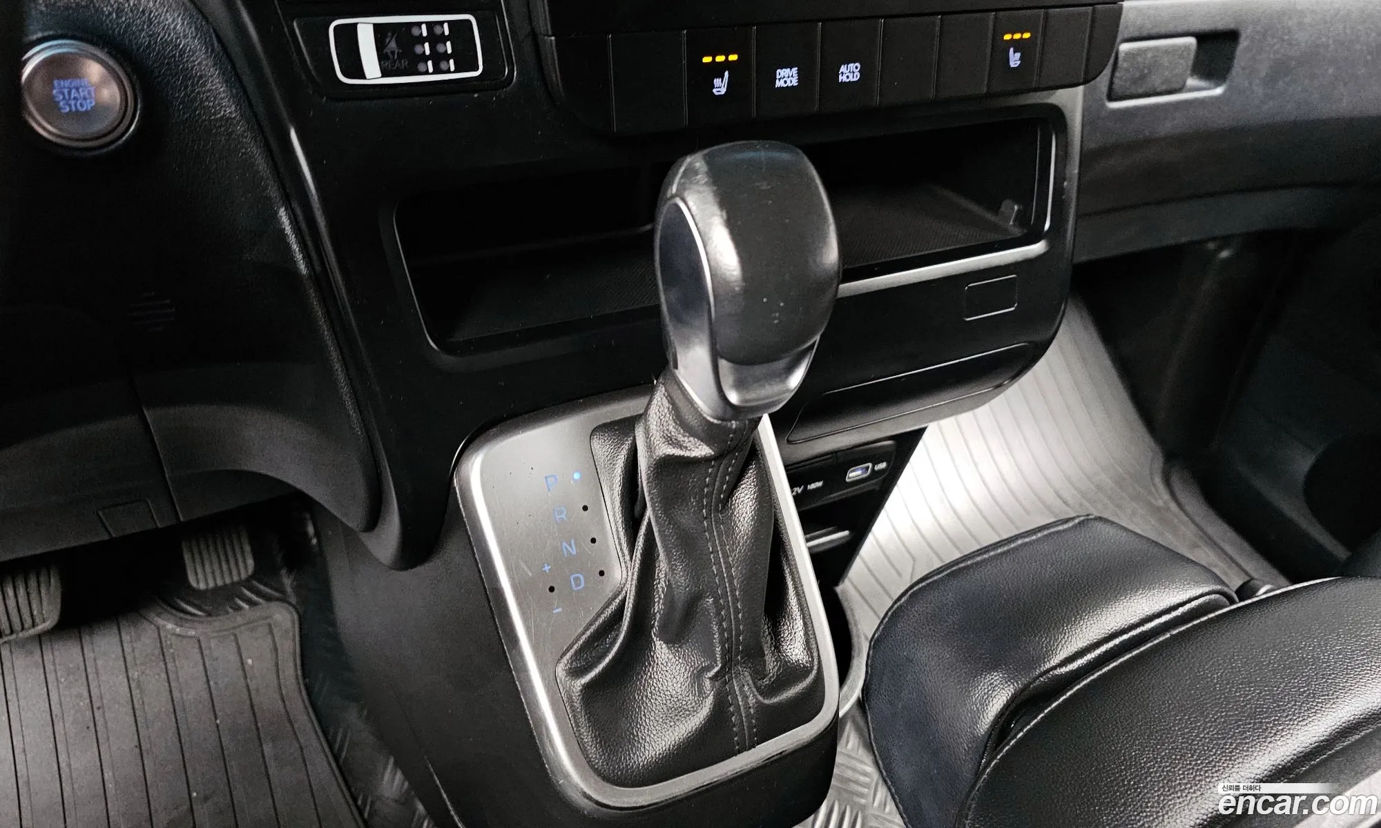Hyundai Staria 2022 — 17
