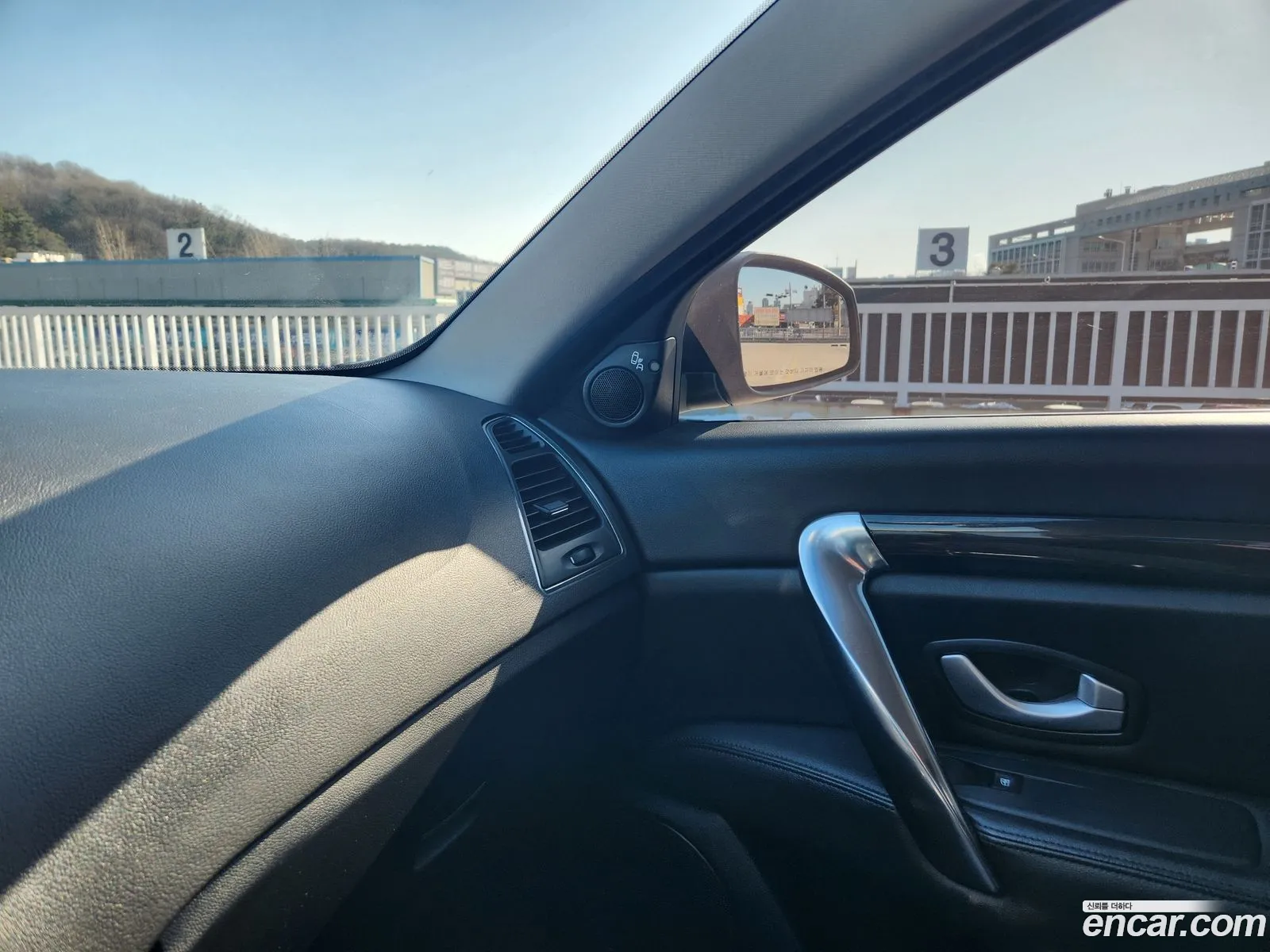 Renault Korea (Samsung) SM7 Nova 2015 — 11