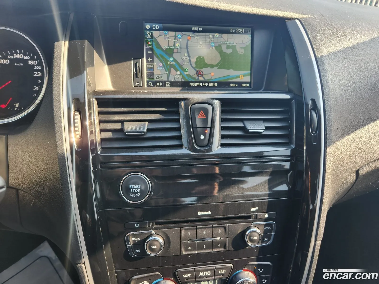 Renault Korea (Samsung) SM7 Nova 2015 — 10