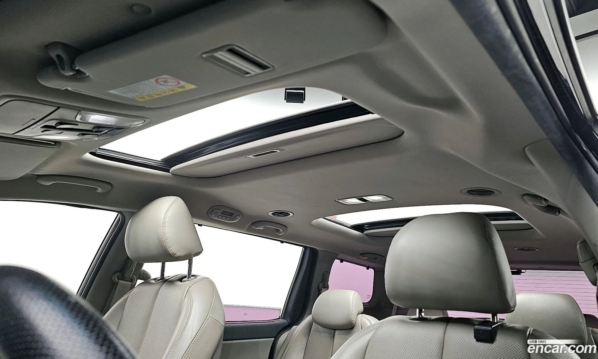 Kia Carnival 2016 — 14