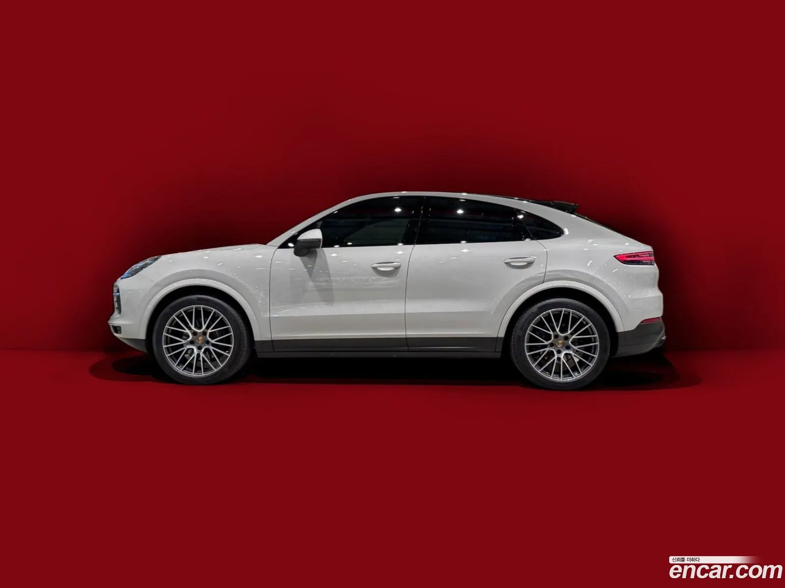 Porsche Cayenne 2022 — 19