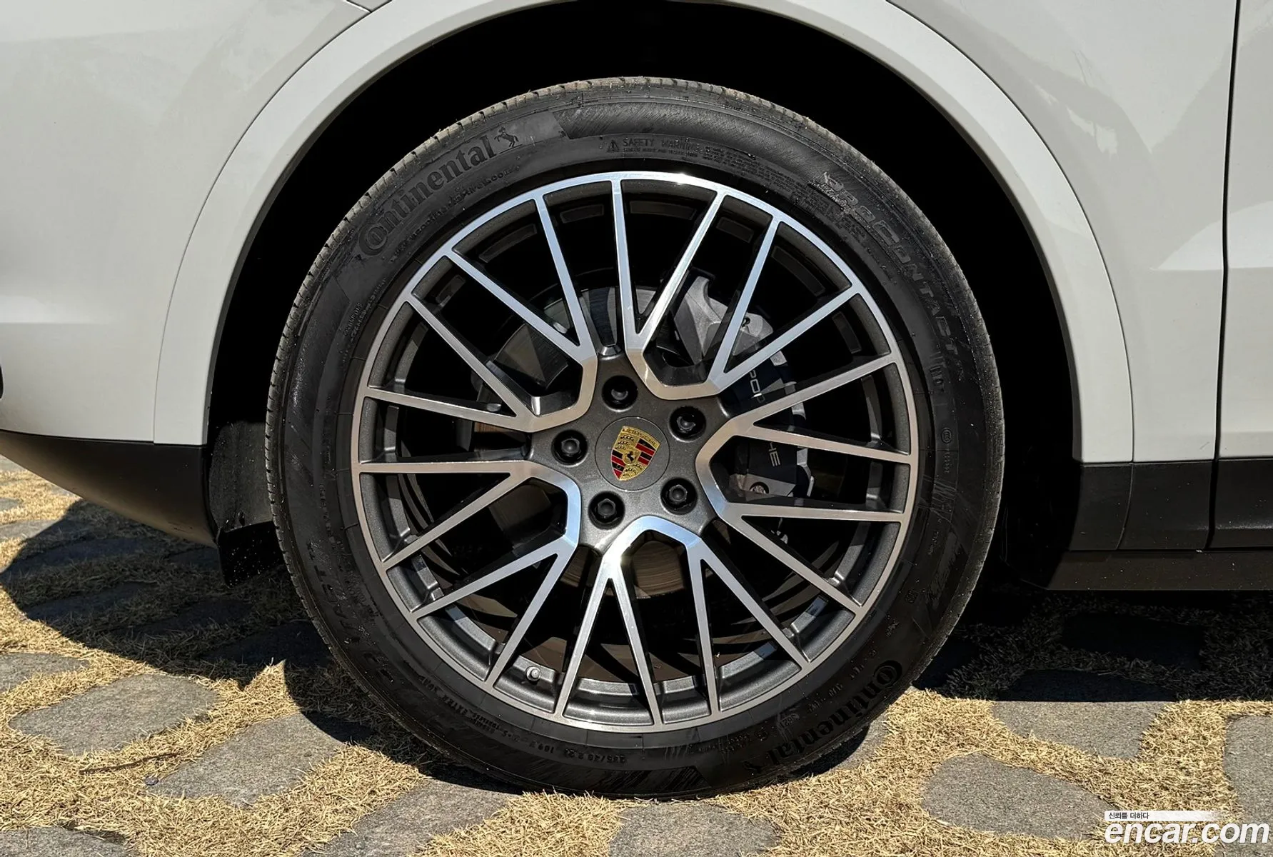 Porsche Cayenne 2022 — 20