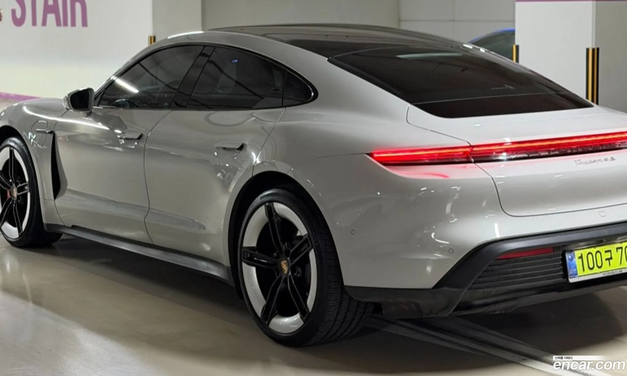 Porsche Taycan 2025 — 8