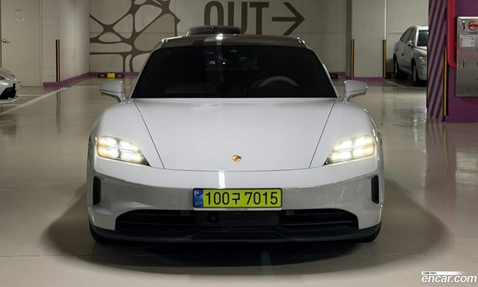 Porsche Taycan 2025 — 4