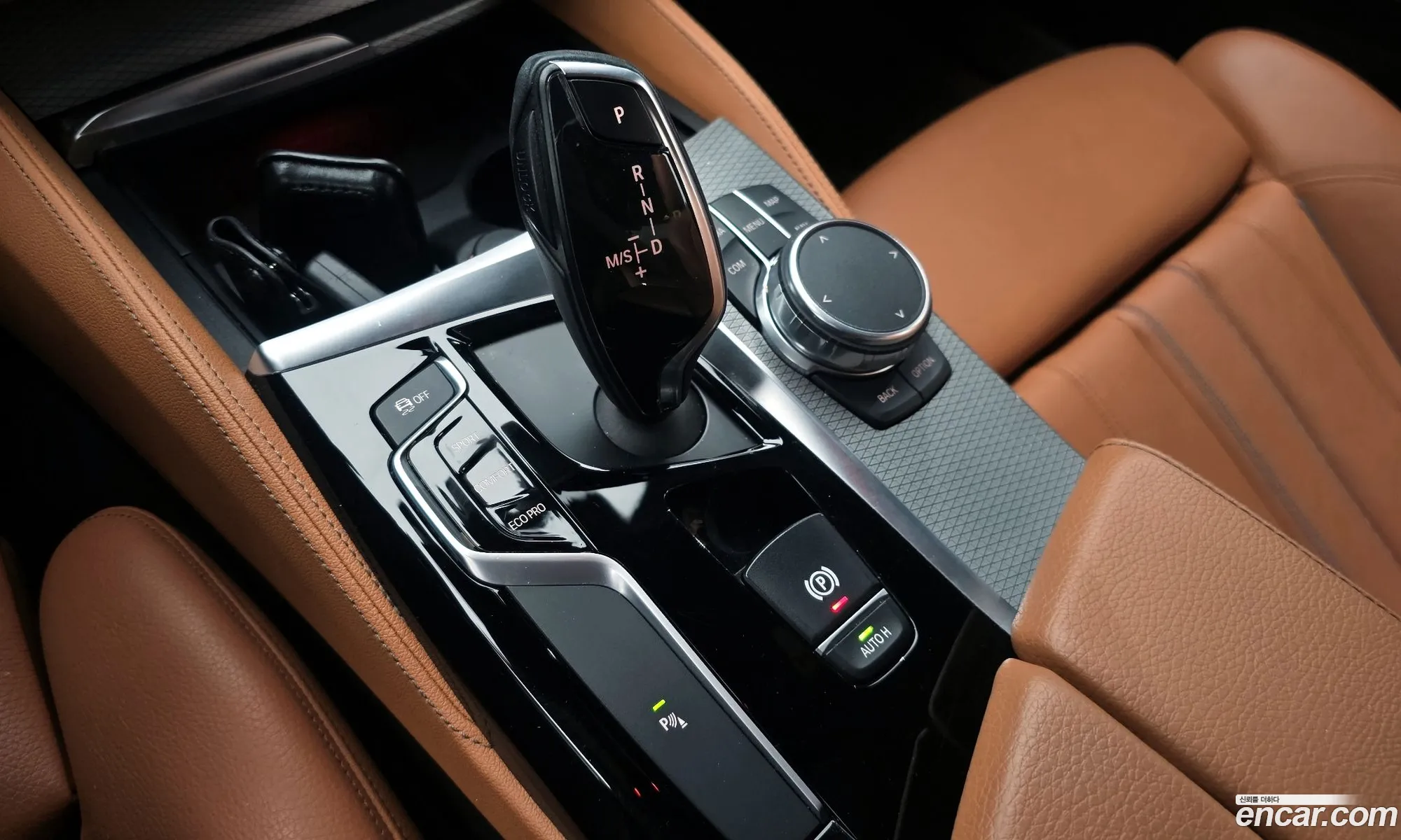 BMW 5 Series 2018 WBAJC3100JDA33876 — 5