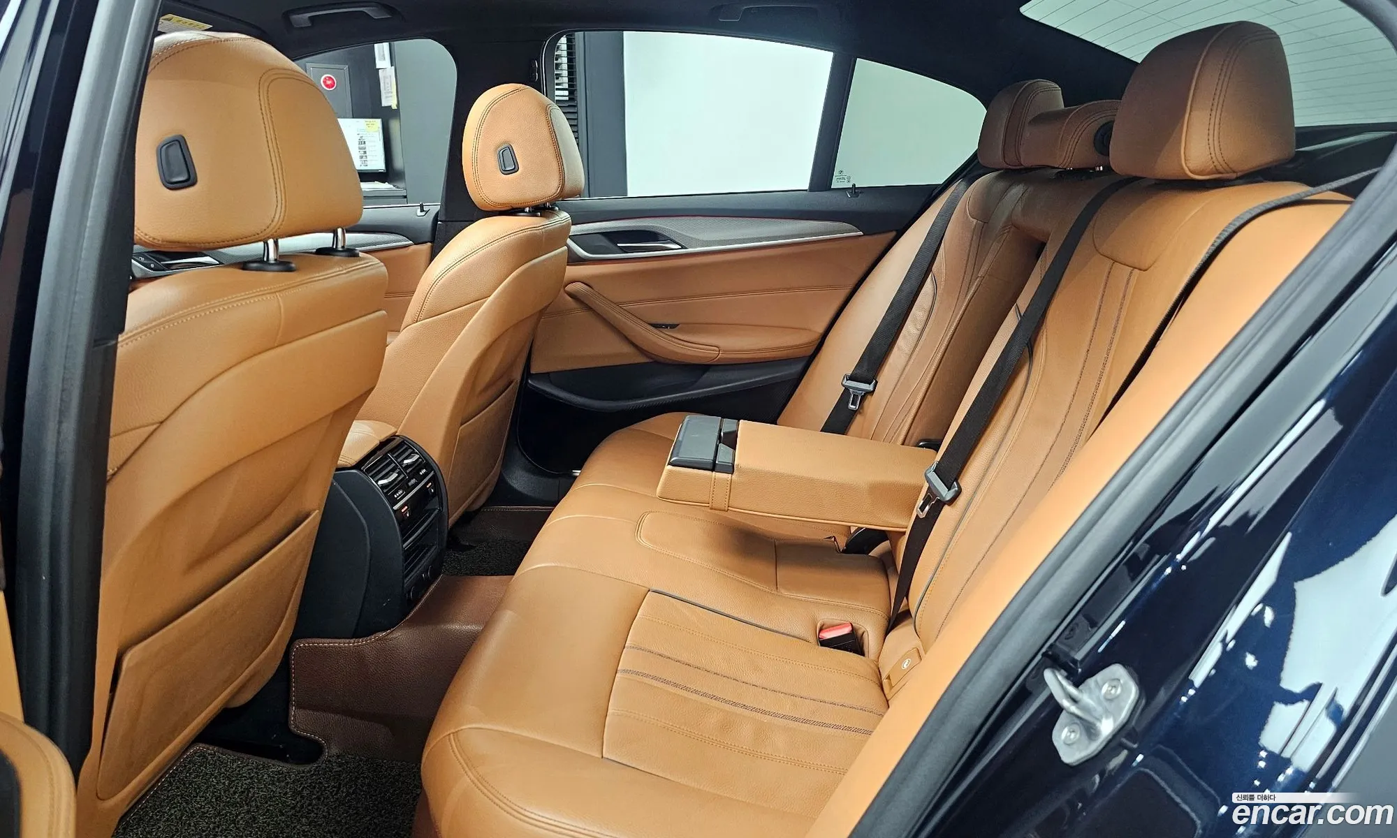 BMW 5 Series 2018 WBAJC3100JDA33876 — 2