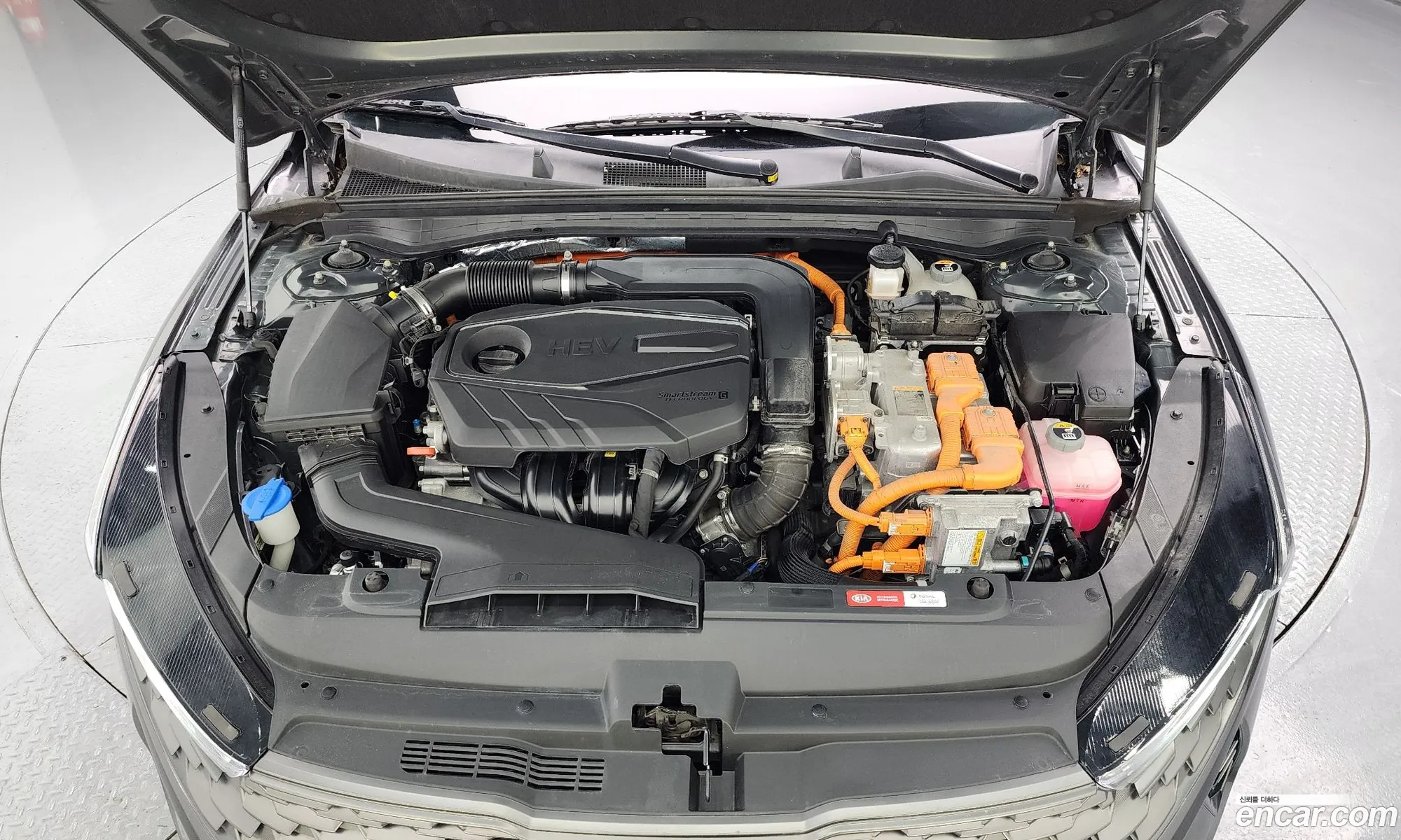 Kia K5 Hybrid 2021 — 11