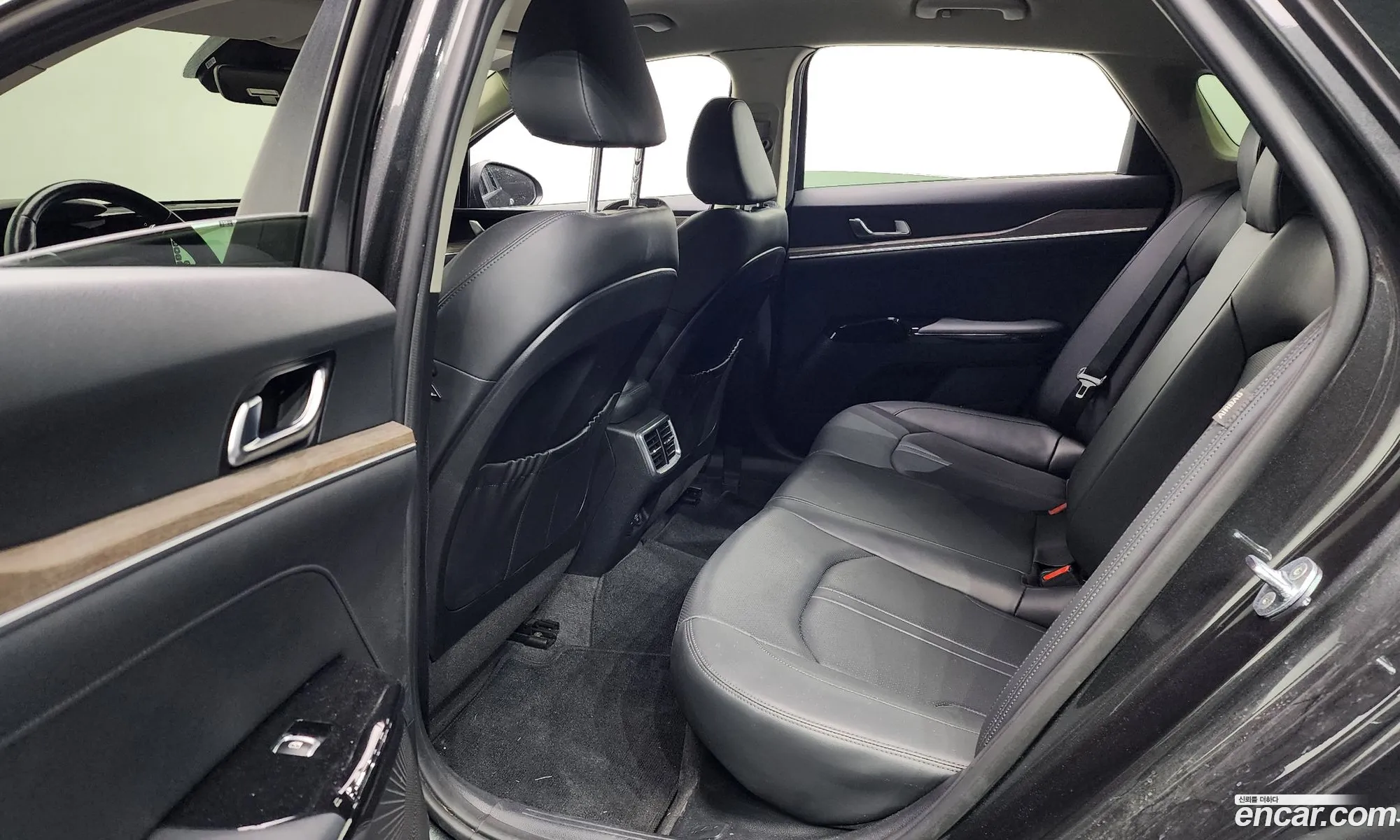 Kia K5 Hybrid 2021 — 4