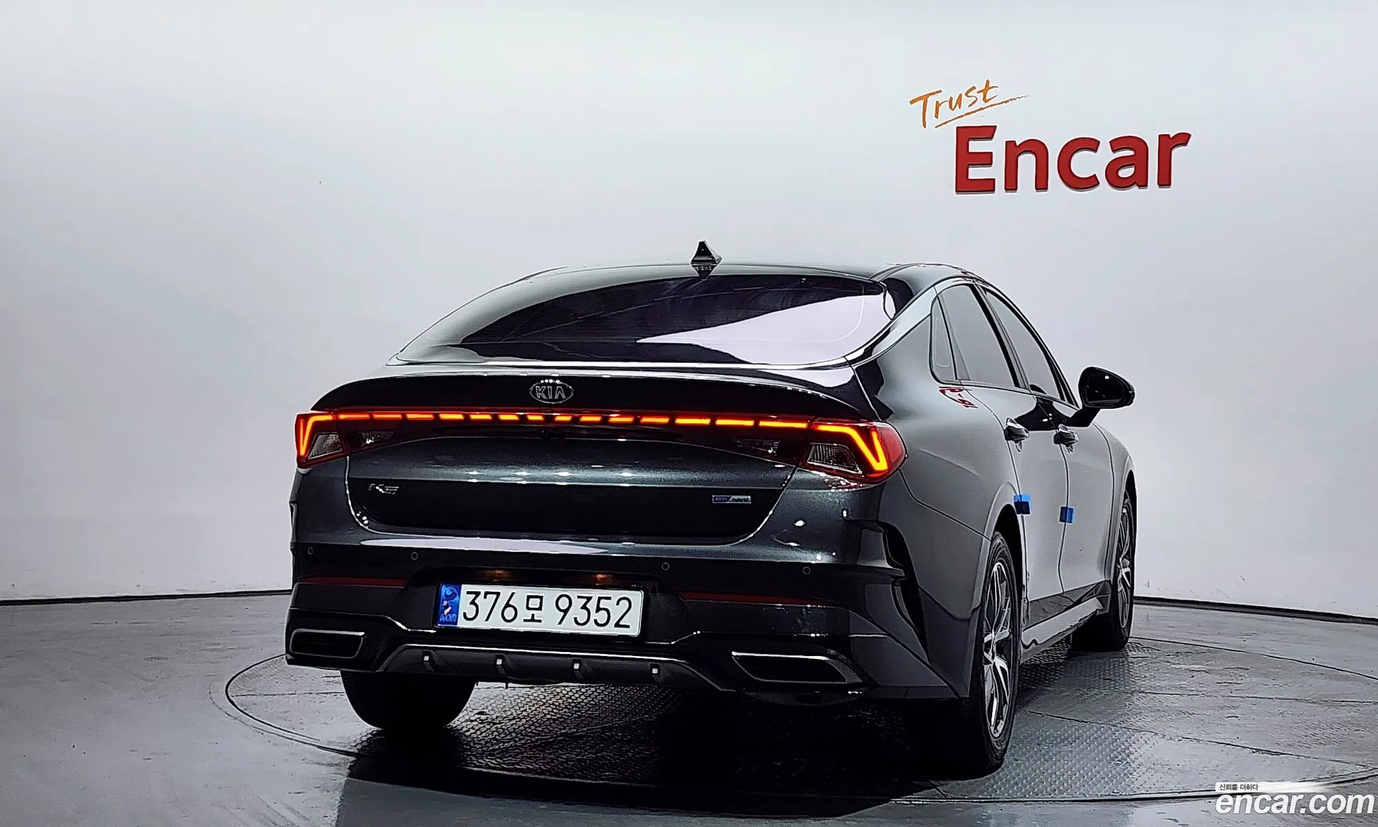 Kia K5 Hybrid 2021 — 16