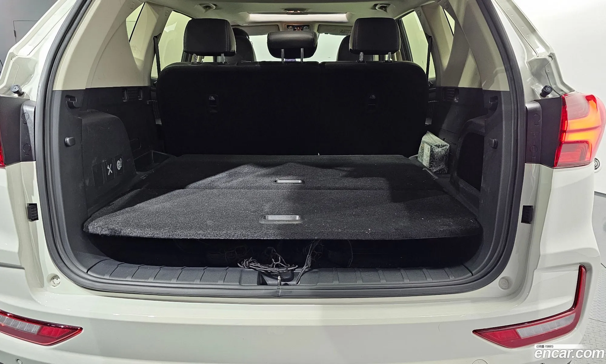 KG Mobility (SsangYong) Rexton 2022 — 14
