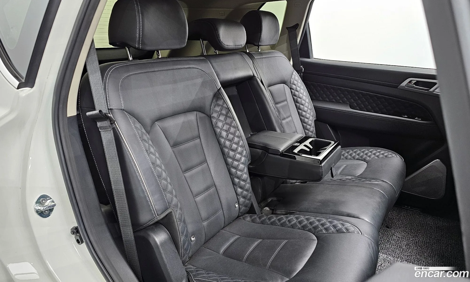 KG Mobility (SsangYong) Rexton 2022 — 10