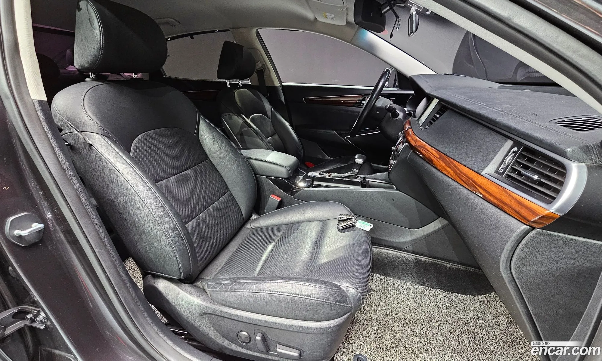 Kia K7 2016 — 12