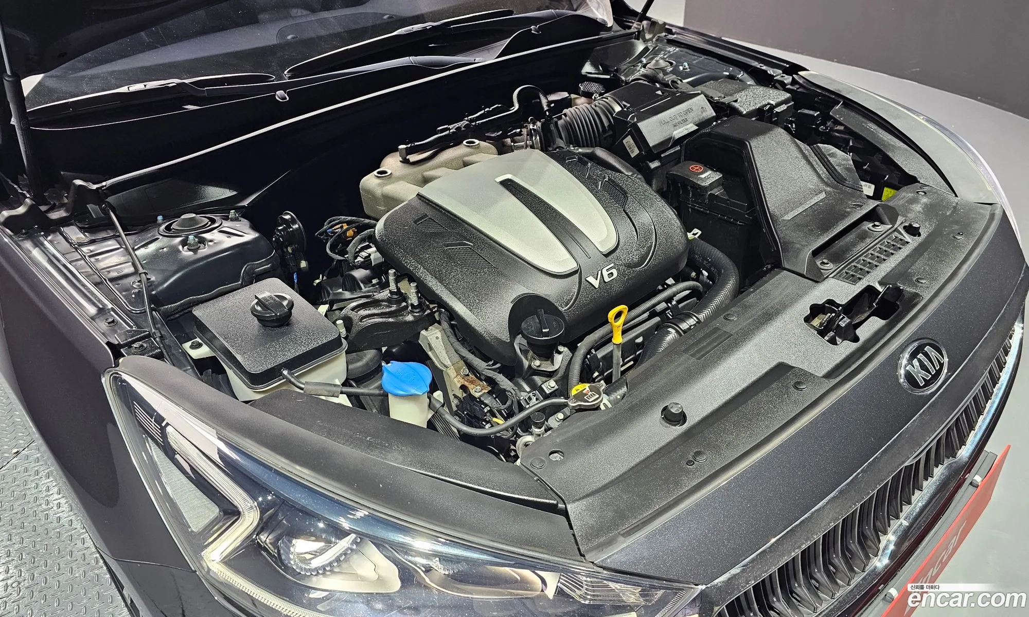 Kia K7 2016 — 7