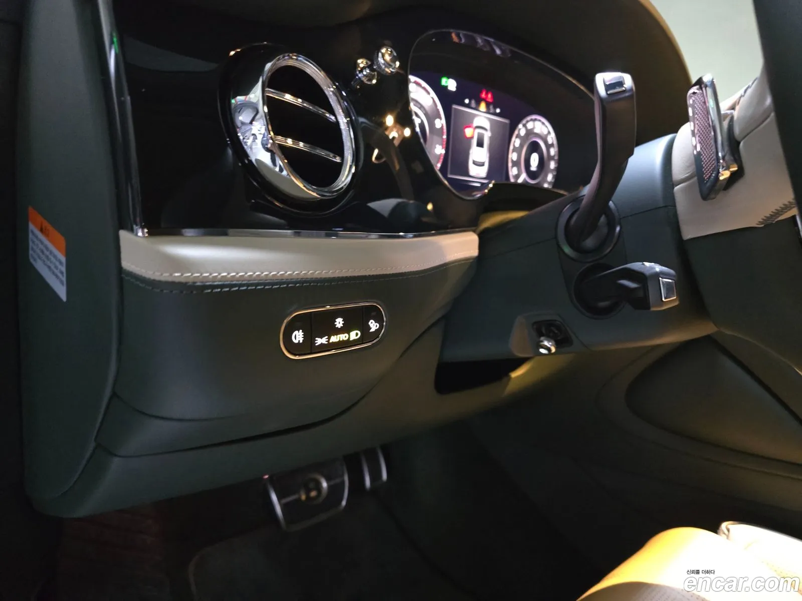 Bentley Bentayga 2024 — 8
