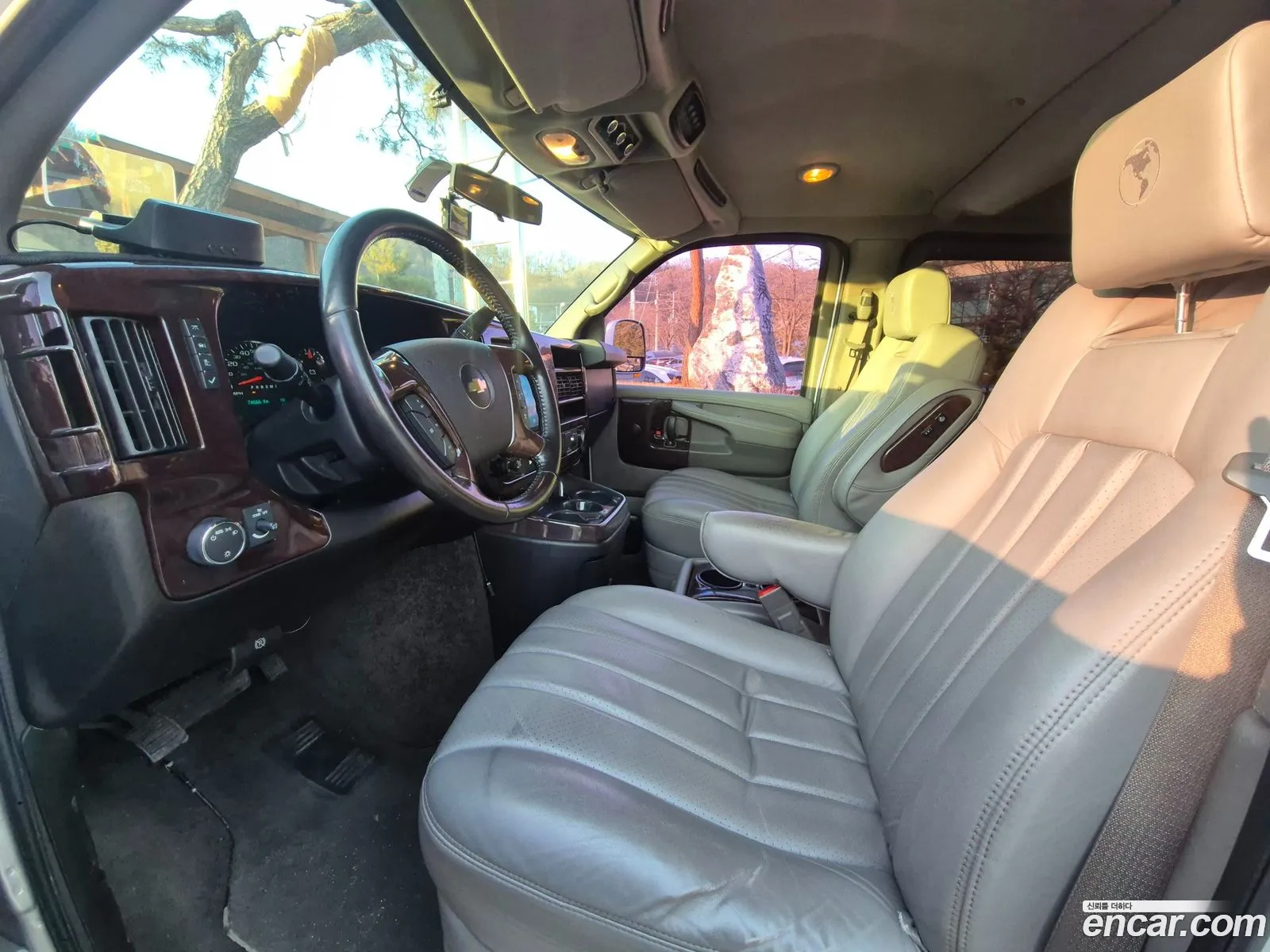 Chevrolet Express Van 2015 — 17