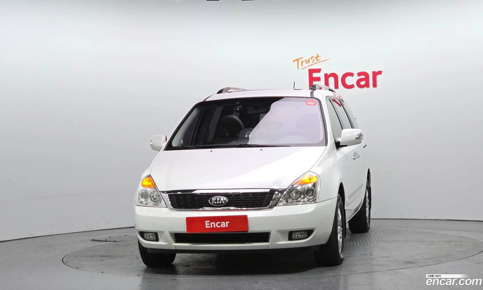 Kia Carnival R 2013 — 4