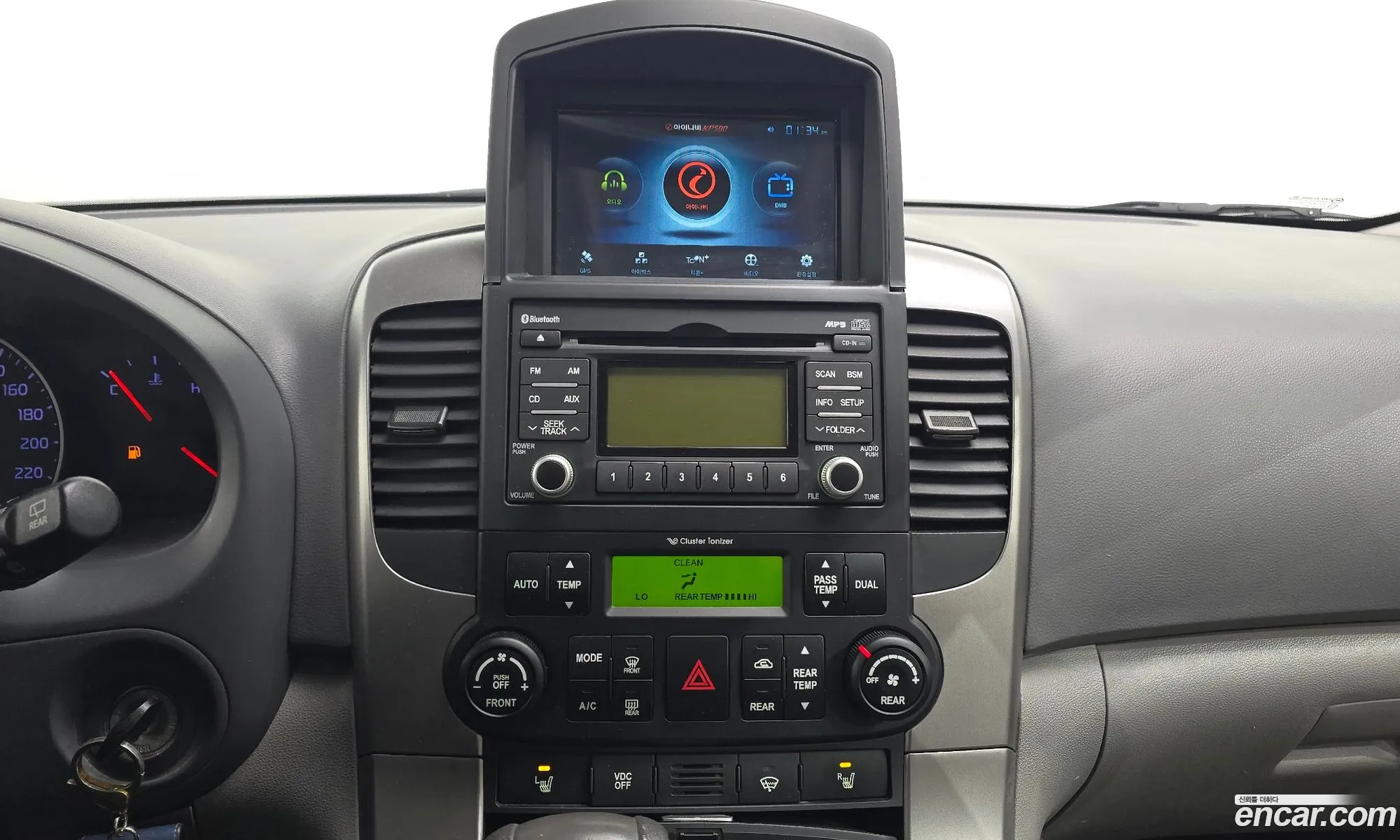 Kia Carnival R 2013 — 11