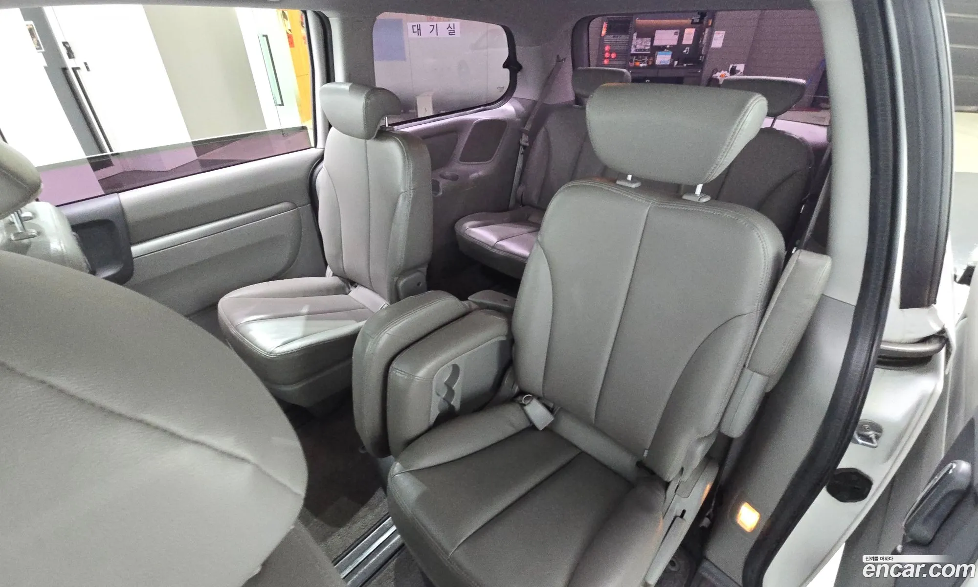 Kia Carnival R 2013 — 14