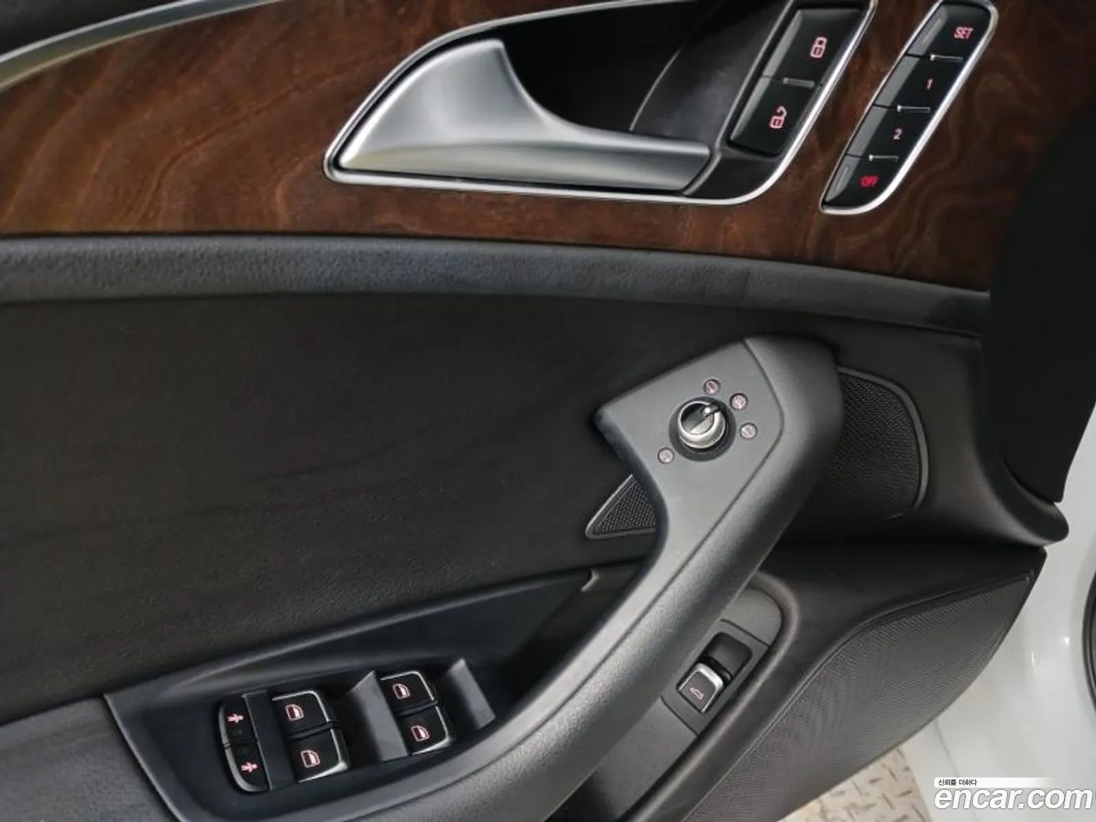 Audi A6 2015 — 12